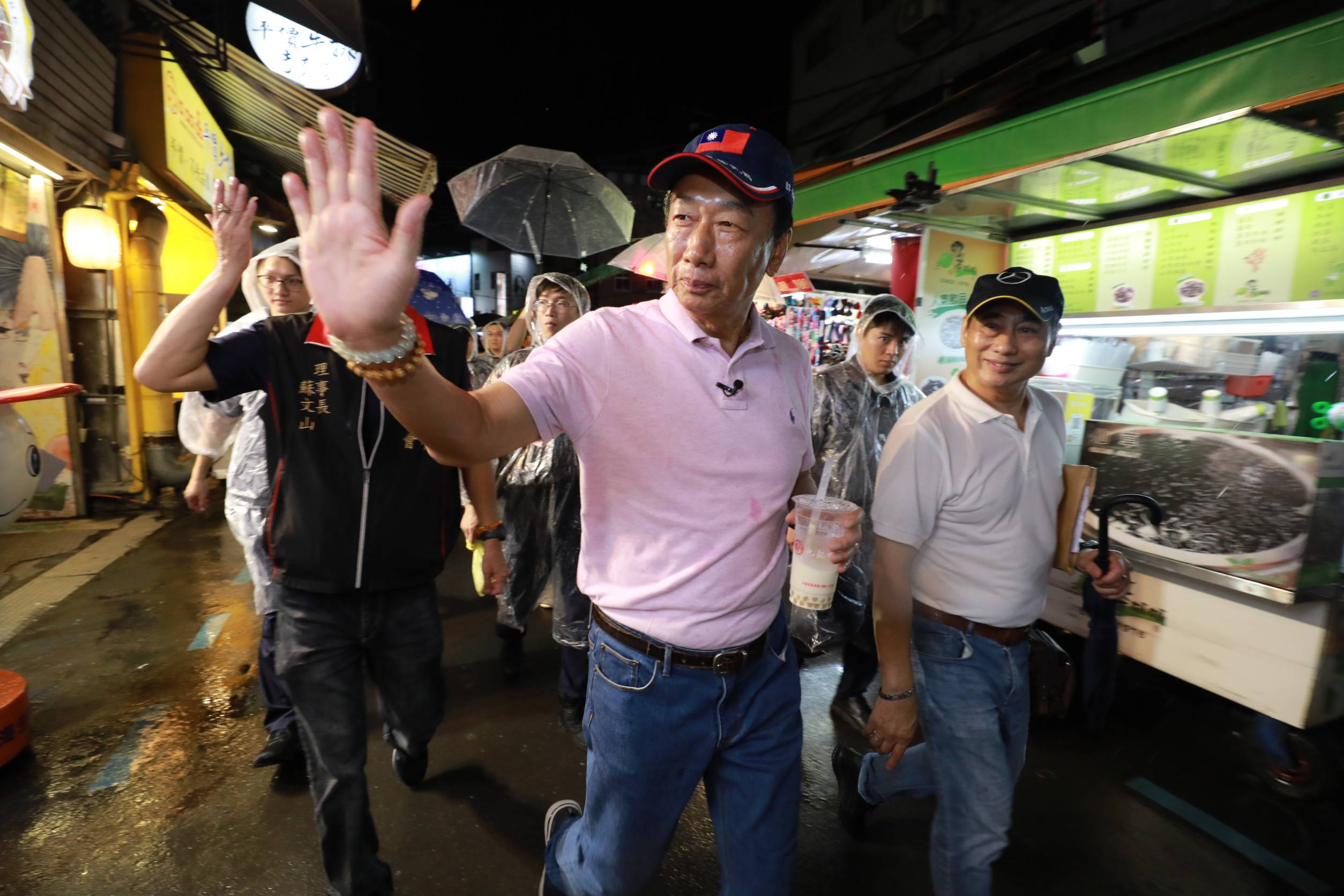 針對智囊團成員楊志良投書呼籲郭台銘退選，郭台銘表示兩人已悄悄分手，但仍是永遠的朋友。（本刊資料照）