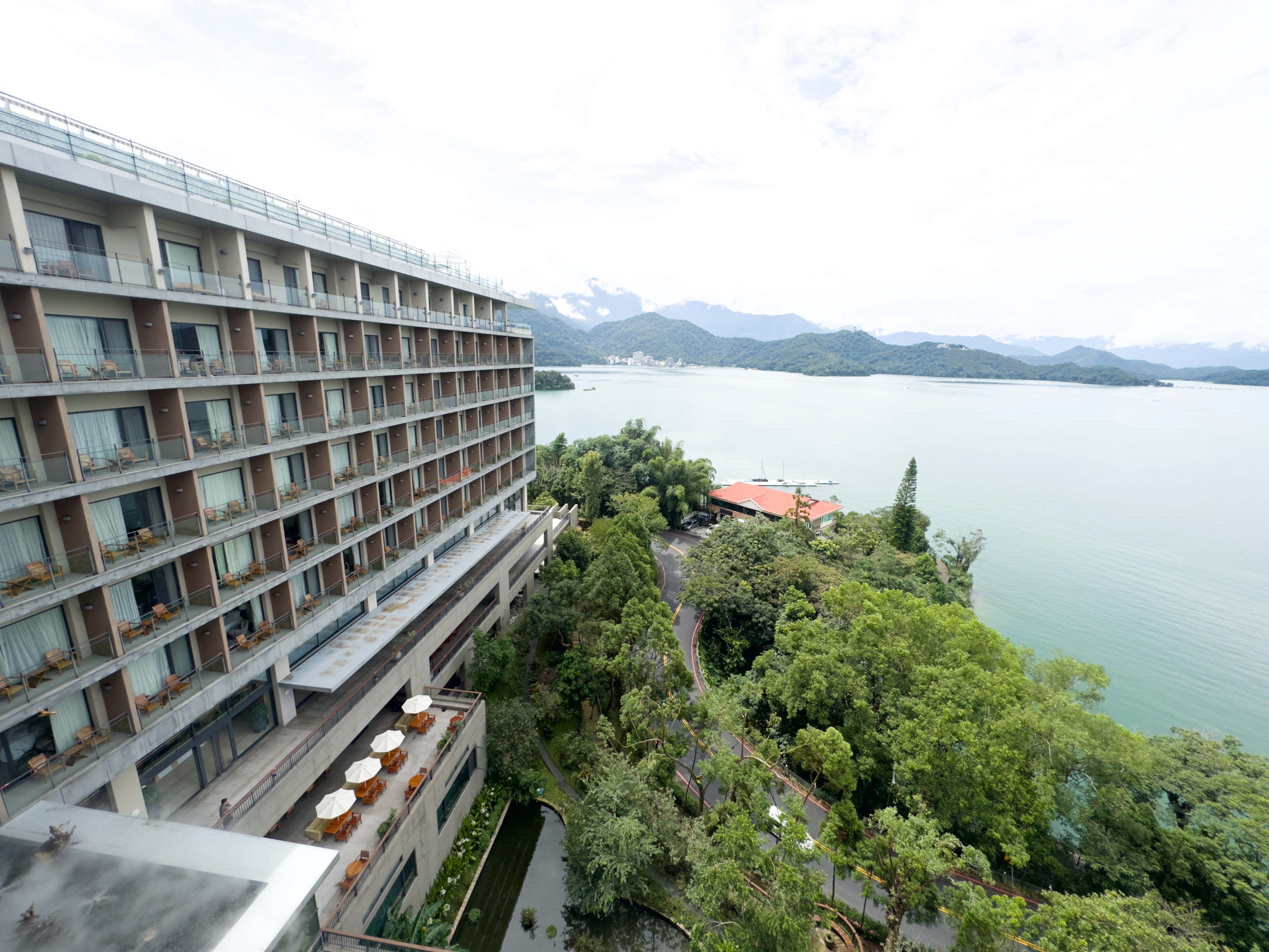 日月潭雲品溫泉酒店斥資新台幣上億元、歷時5個月的大型改裝計畫終於完工亮相。