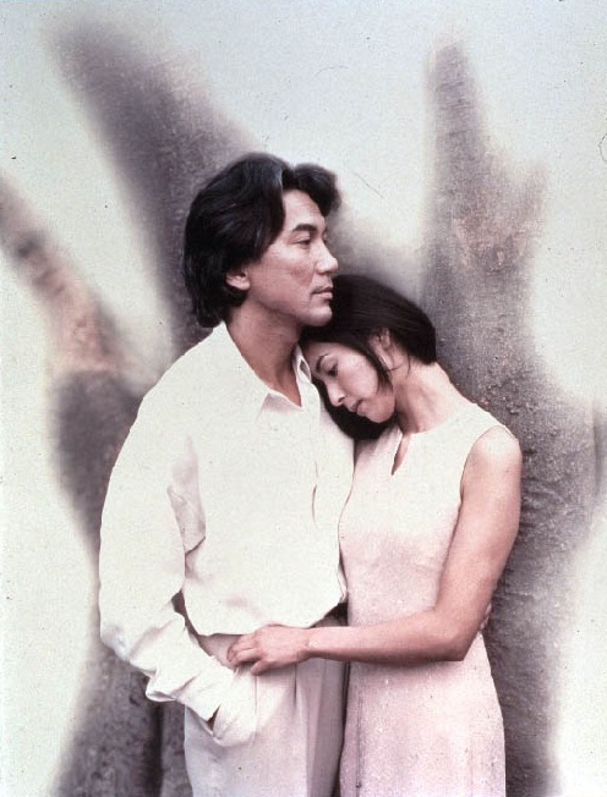 1997年的《失樂園》從題材到表現尺度都遊走禁忌邊緣，這次放映的數位修復國際版，情欲表現比原版更為炙熱。（金馬影展執行委員會提供）