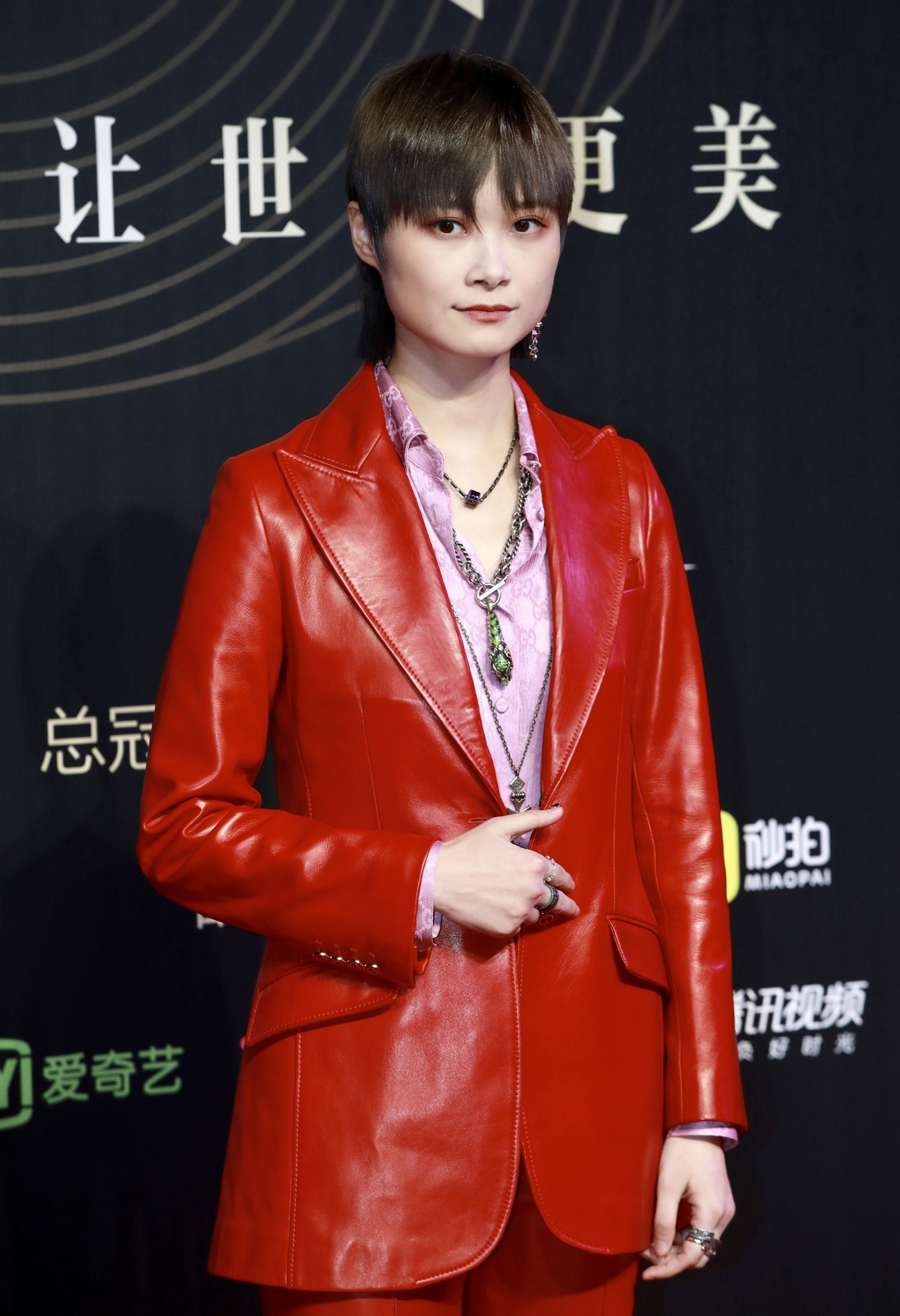 李宇春在「流行(liúxíng)」演唱會排練期間,因髖關節不慎受傷水腫,入院治療。(東方IC)