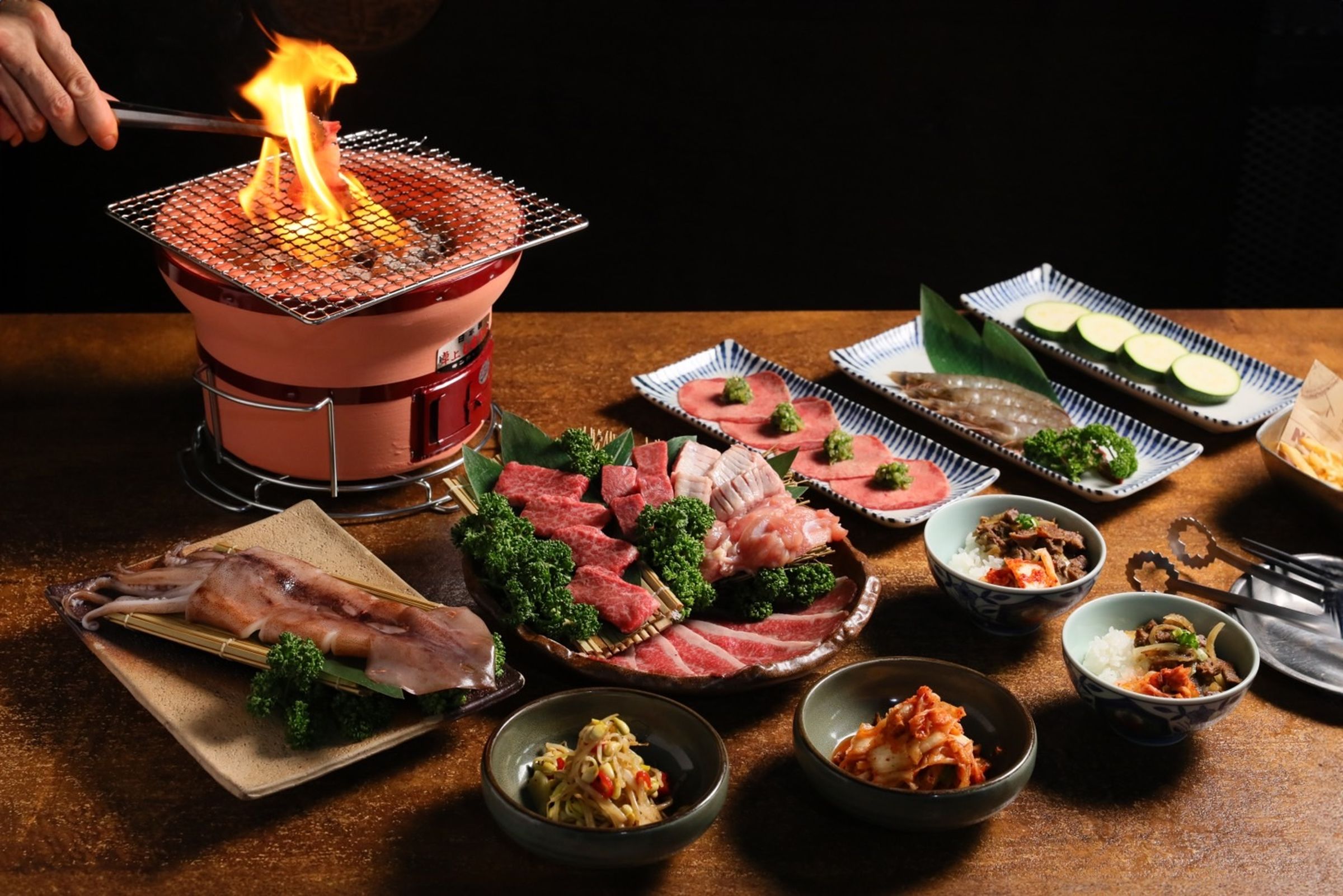質量好是基本，分量也夠大氣的「燒肉PUNCH」，為中秋節推出「中秋激量燒肉饗宴」套餐。 
