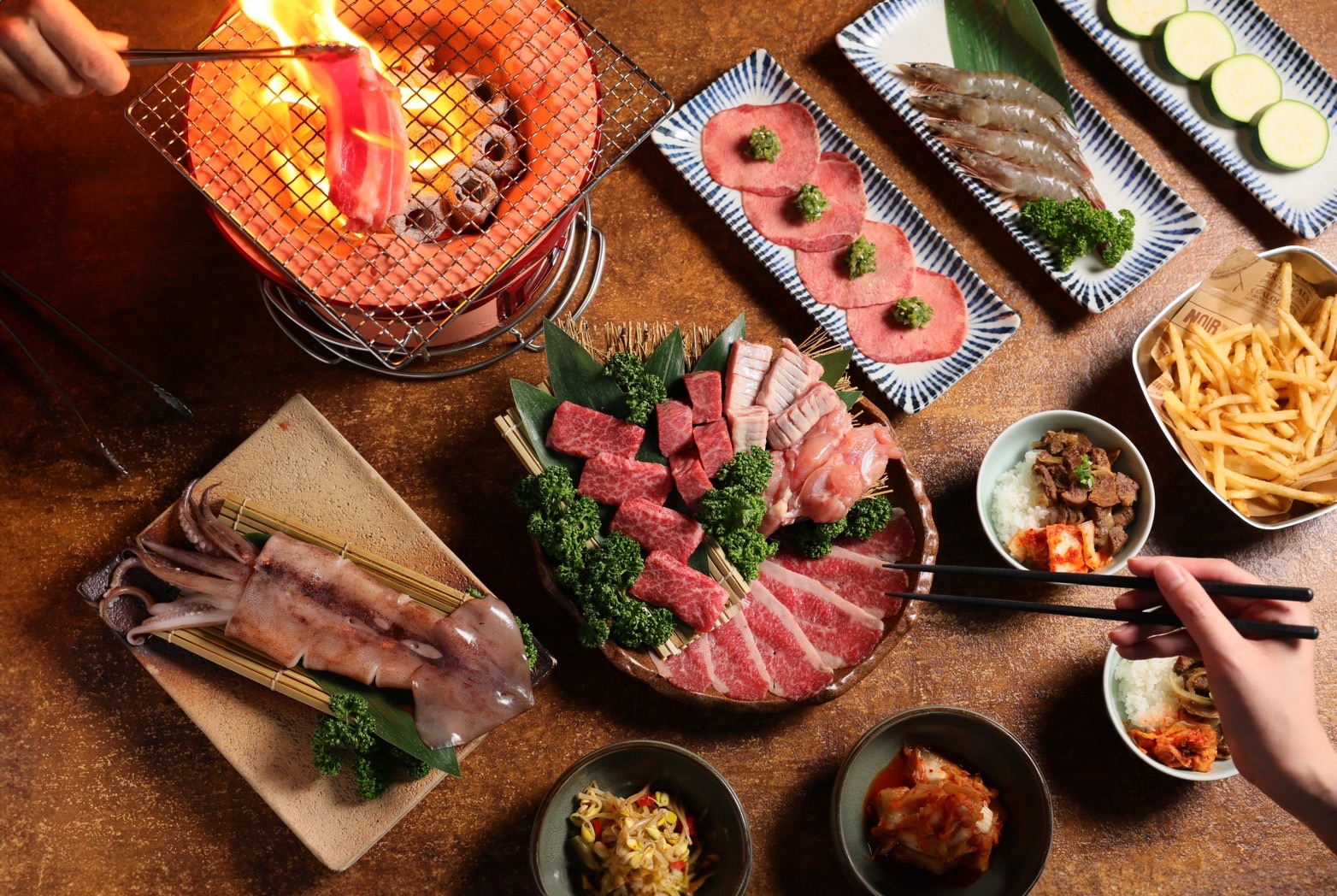「中秋激量燒肉饗宴」不僅海陸美饌兼具，多樣性的配餐也讓饕客月圓人更圓。（2,990元／2人份）