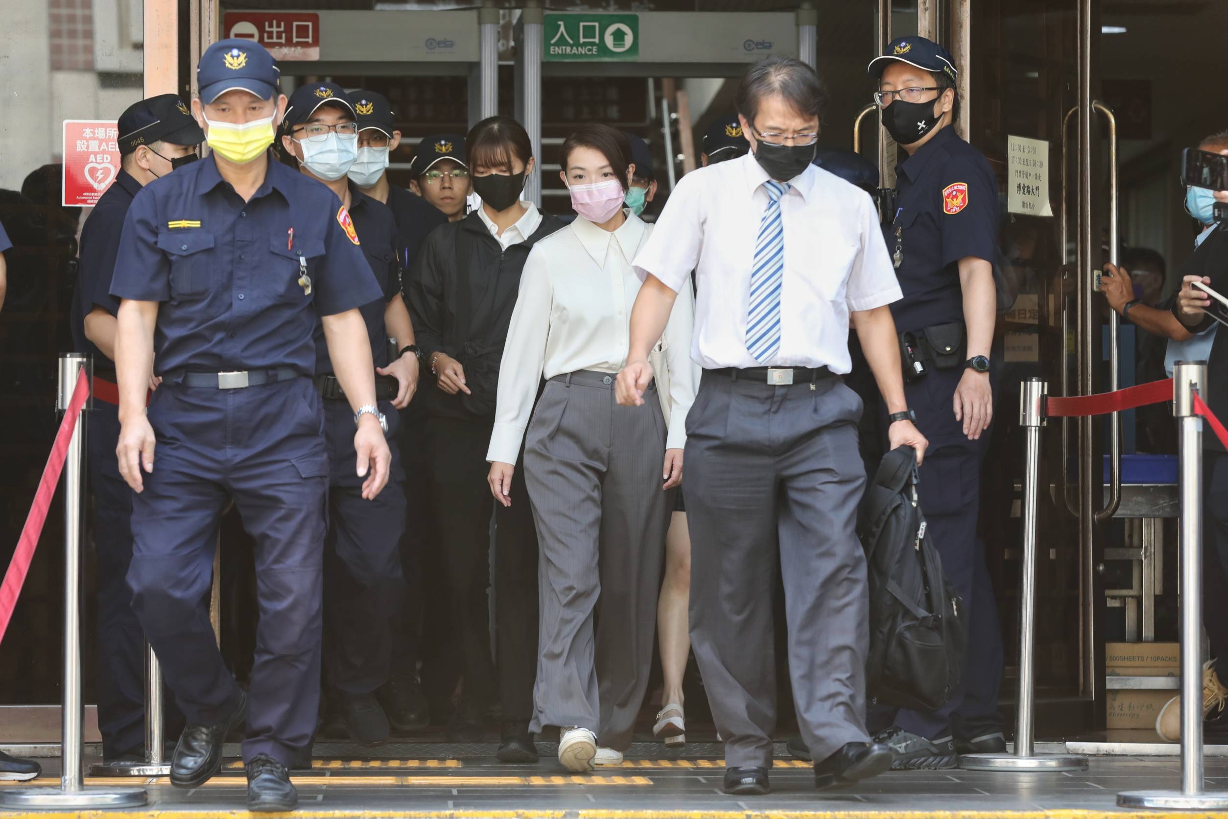 高虹安今為資策會侵權案到台北出庭，民眾黨針對高的爭議連環爆也做出回應。