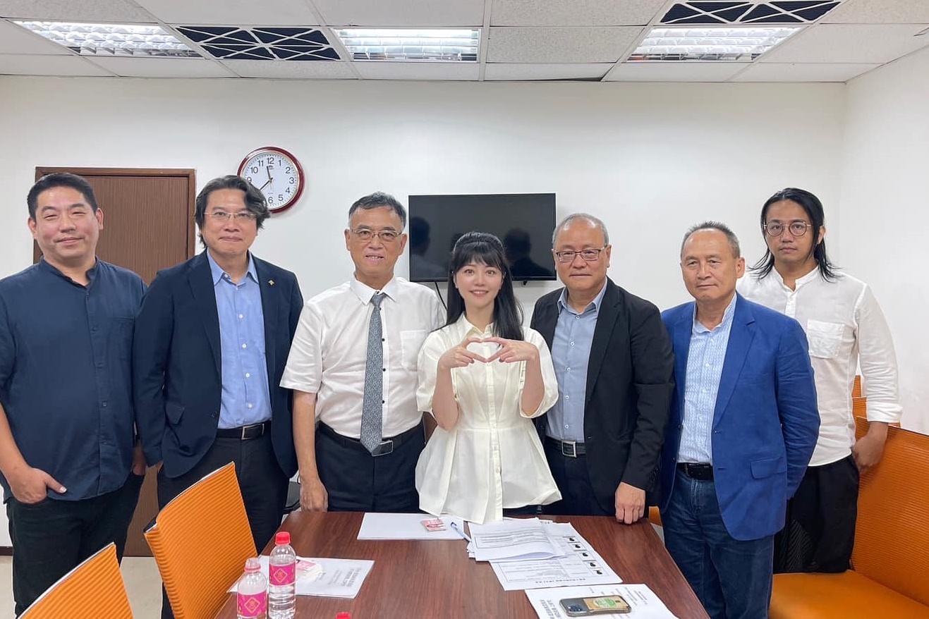 高嘉瑜日前批評基泰大直「設計監造同一人 球員兼裁判」遭到北市建築公會與全國建築師公會打臉。（翻攝自高嘉瑜臉書）