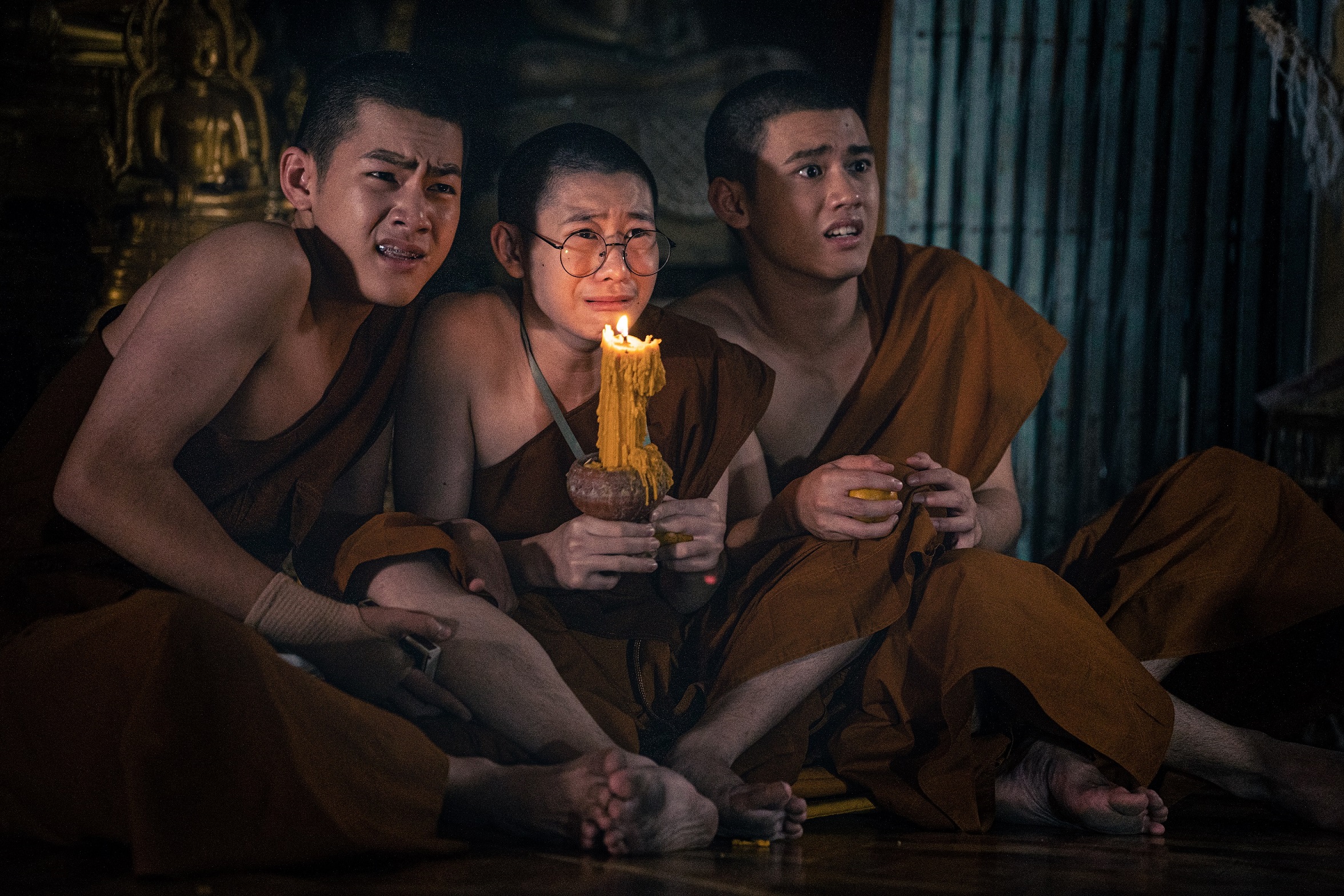 寺廟中的僧侶都離奇喪命，種種離奇的情況讓村民很害怕。（華映提供）
