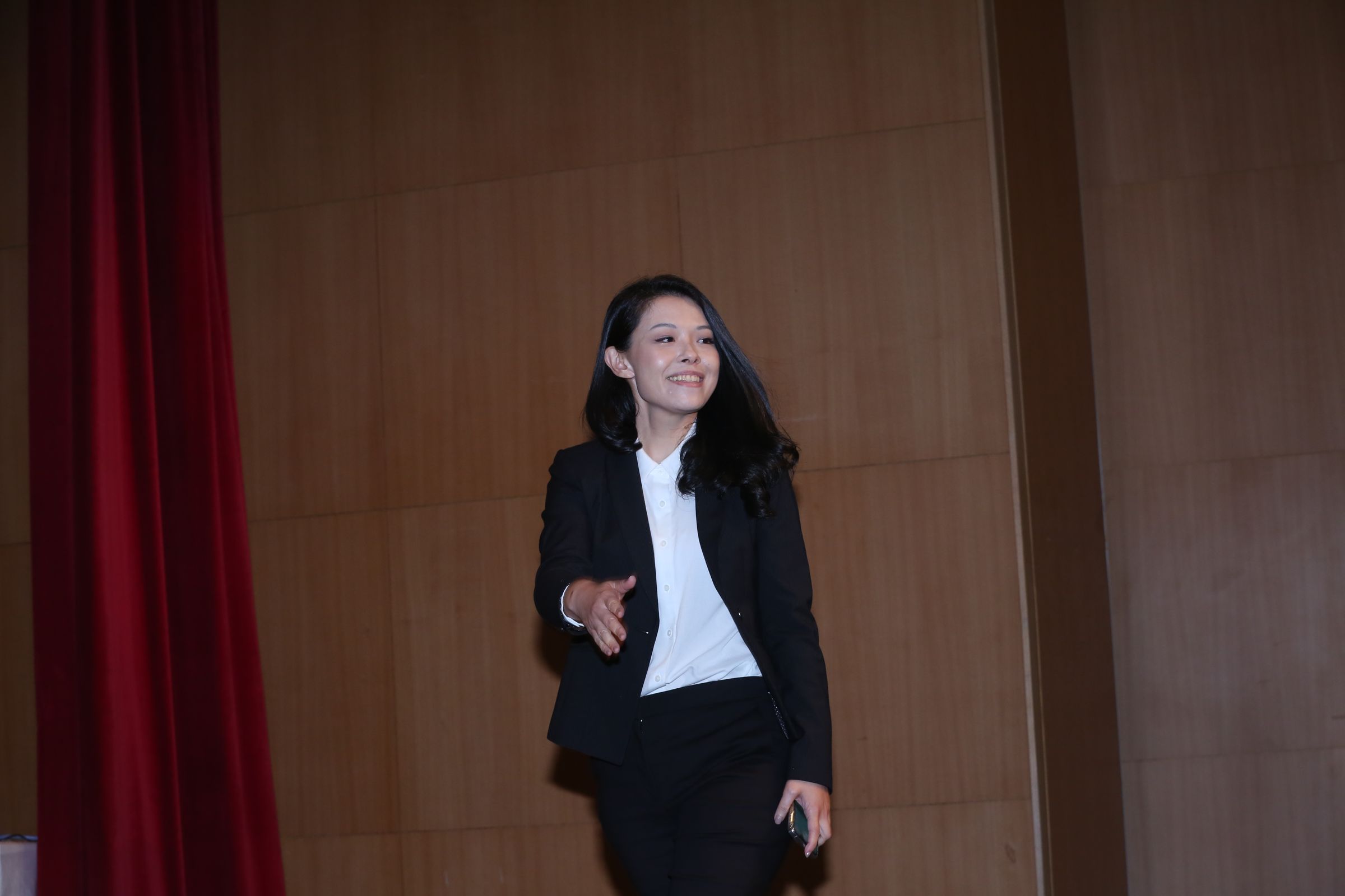 高虹安（圖）涉貪爭議爆不停，民進黨發言人張志豪今po揶揄，「高虹安是『民眾黨林姿妙』」。（本刊資料照）