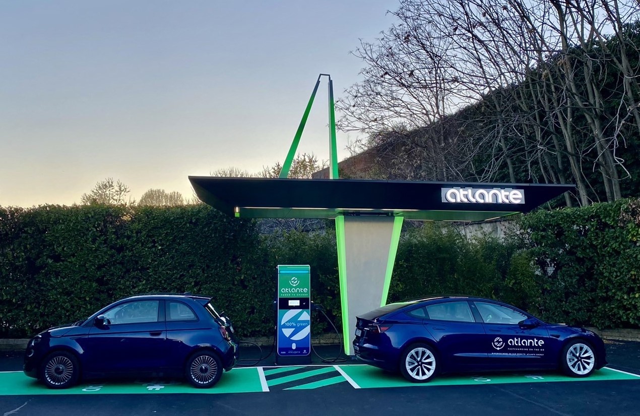 台泥企業團歐洲子公司NHOA旗下、專責發展電動車快充基礎設施的Atlante，再度受到歐盟青睞，獲得4,990萬歐元的資助，興建充電站。（台泥提供）