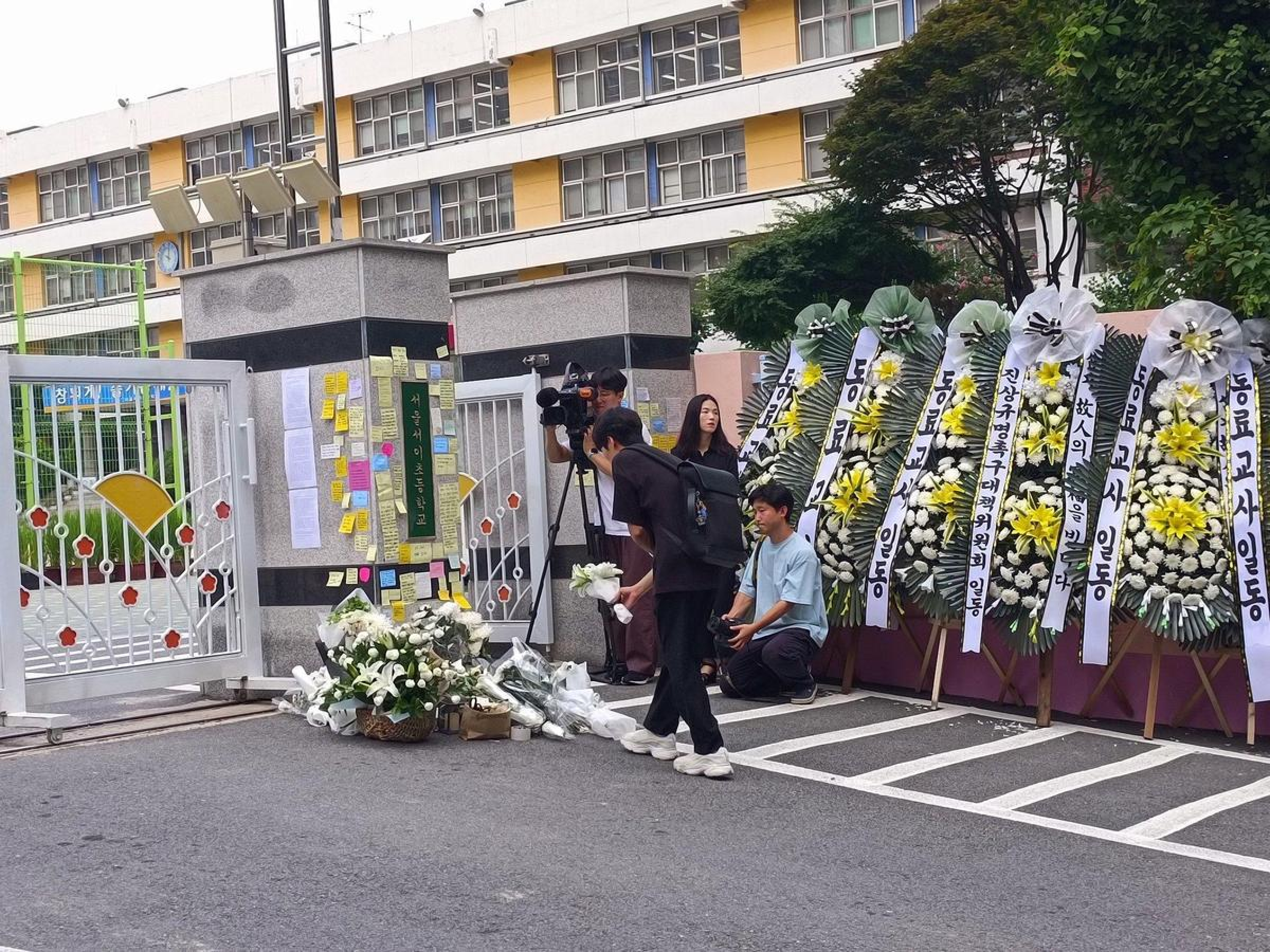 日前首爾一名小學女老師疑遭家長霸凌導致輕生，引起輿論關注。（翻攝X@koryodynasty）