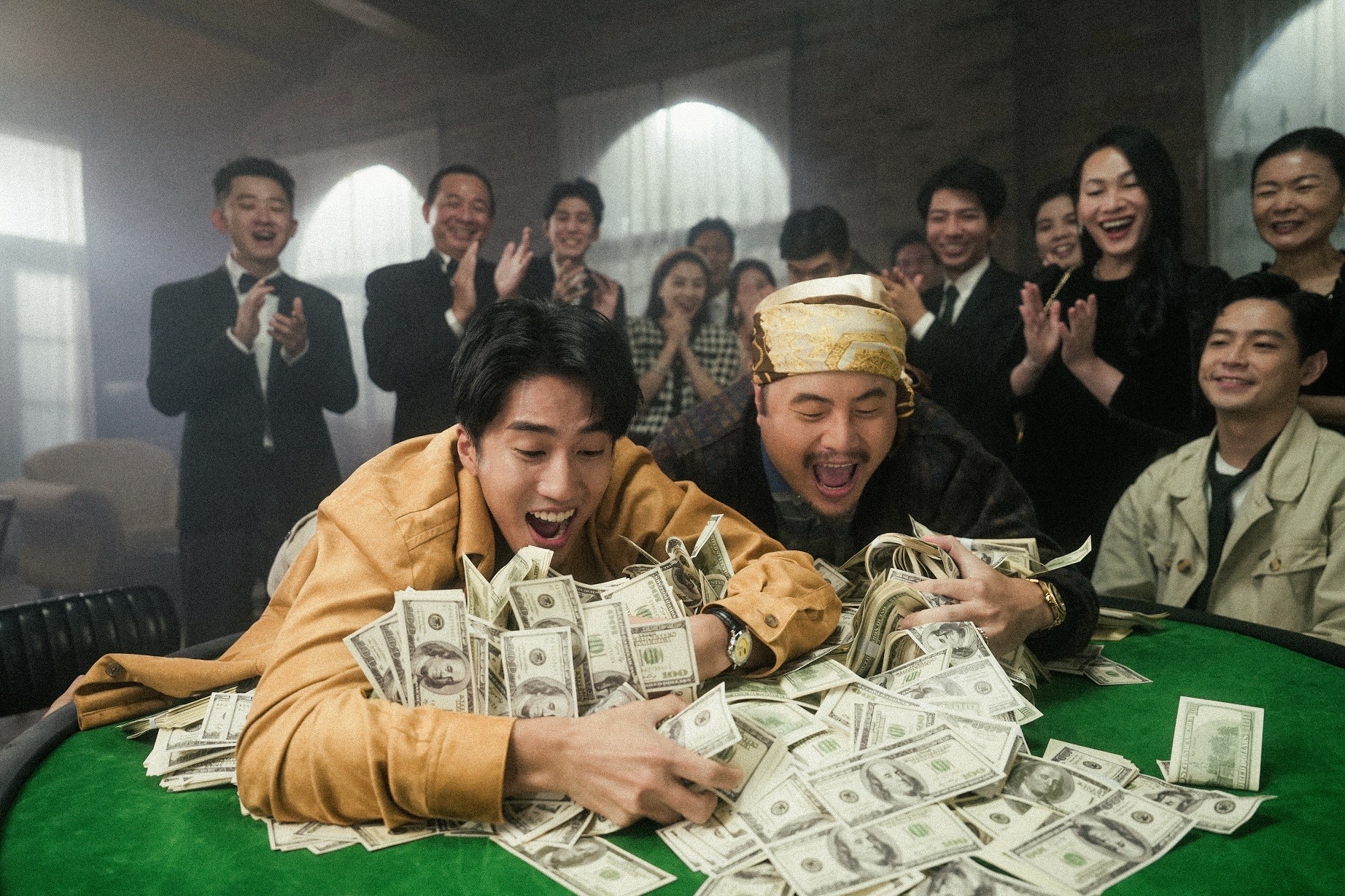 婁峻碩新歌〈Runner Runner〉MV，翻拍20多年前周星馳系列電影《賭俠》經典橋段。（想不到音樂工作室提供）