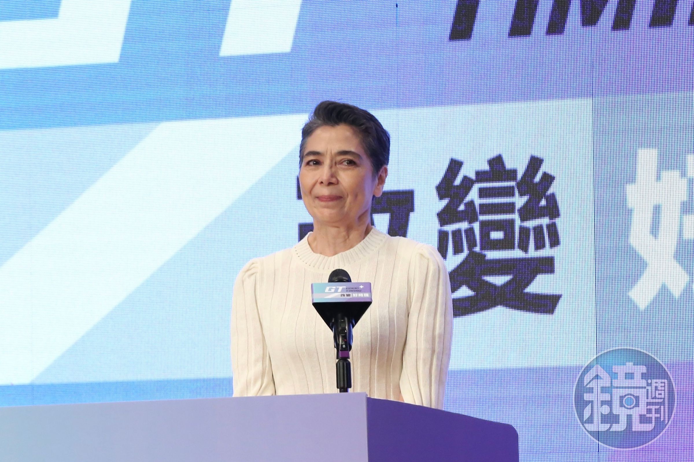 賴佩霞近期因影集《人選之人-造浪者》中飾演總統候選人並當選的「林月真」，備受年輕人關注。