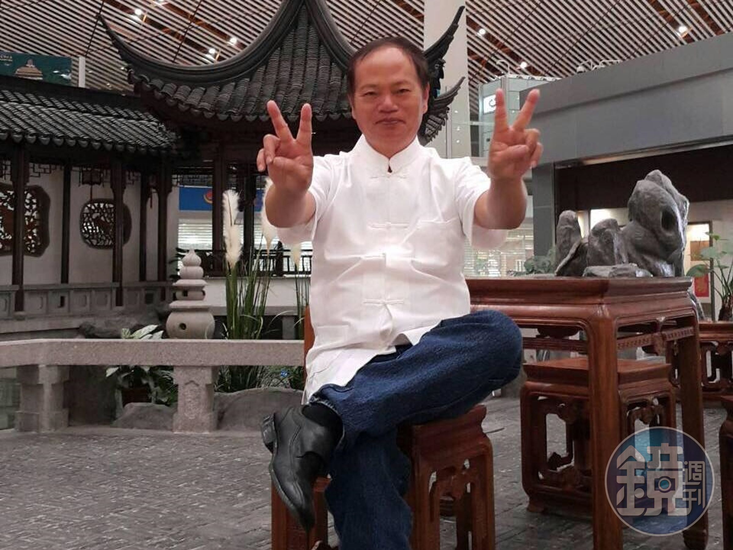 57歲男子洪添進自稱相命師，佯稱作法防乳癌子宮肌瘤性侵被害人，二審遭判22年。（翻攝自洪添進臉書）