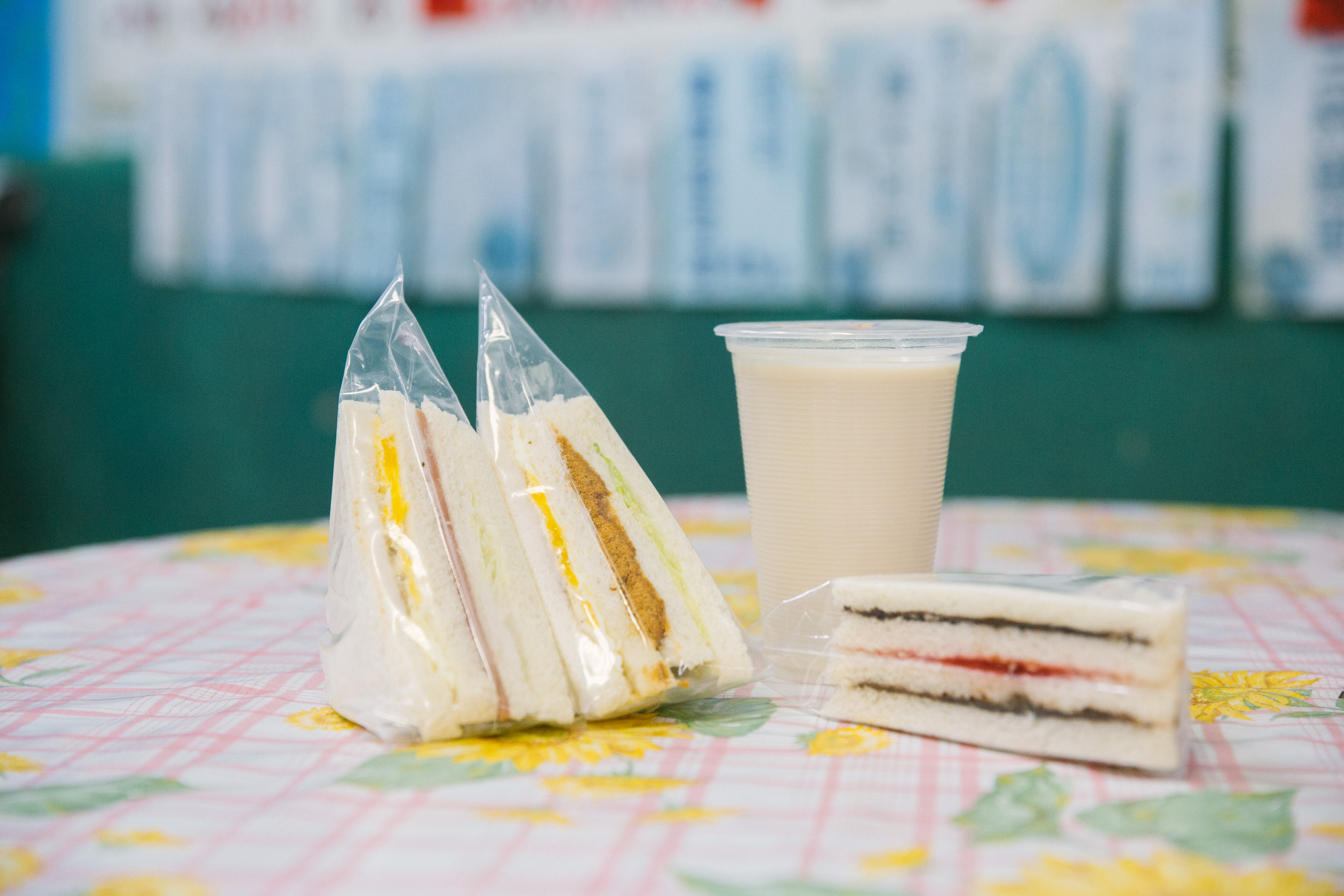 一名男子先前熱心替路人代付了1,200元的早餐錢。（示意圖，本刊資料照）