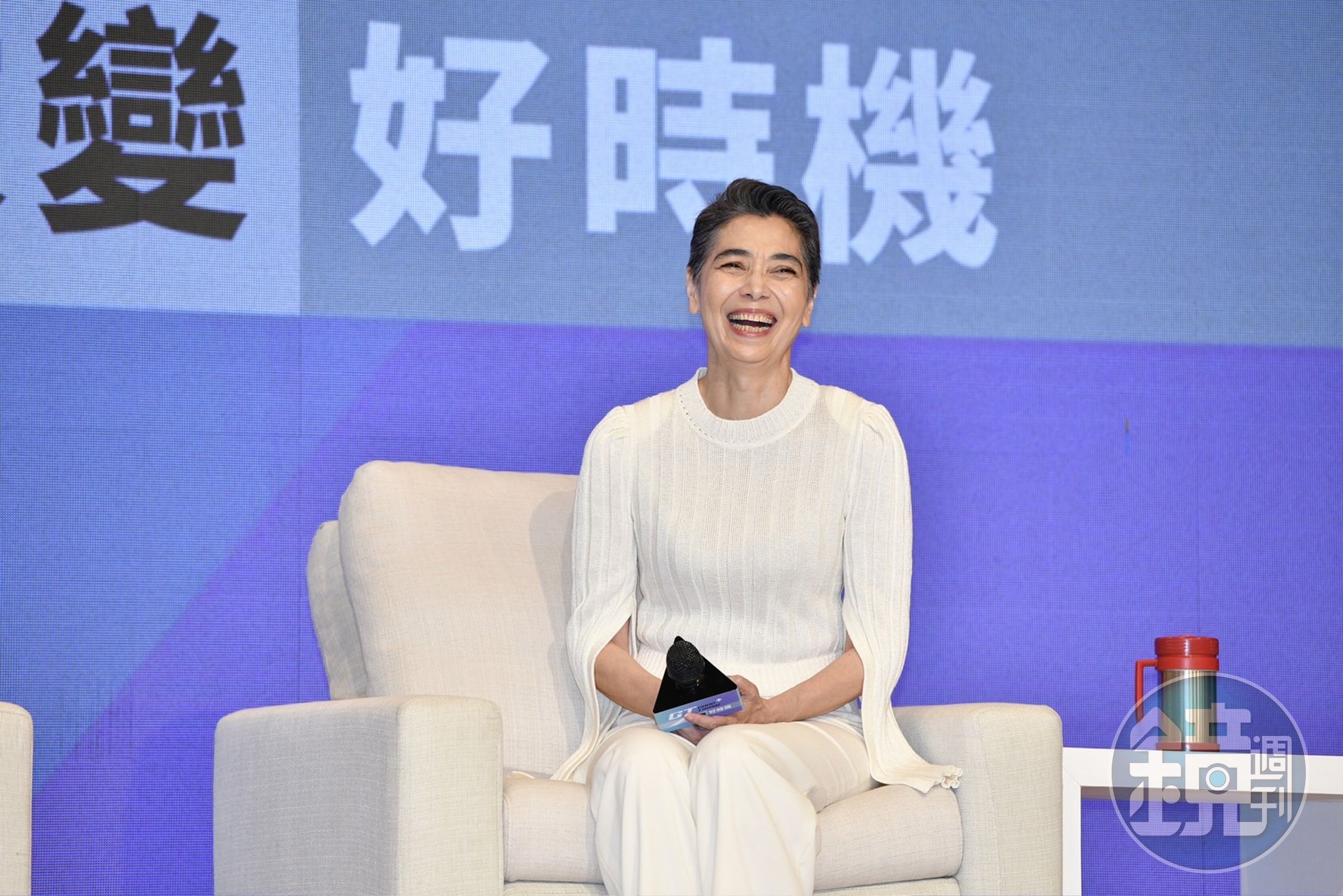 賴佩霞出任郭台銘副手，參選2024總統大選。