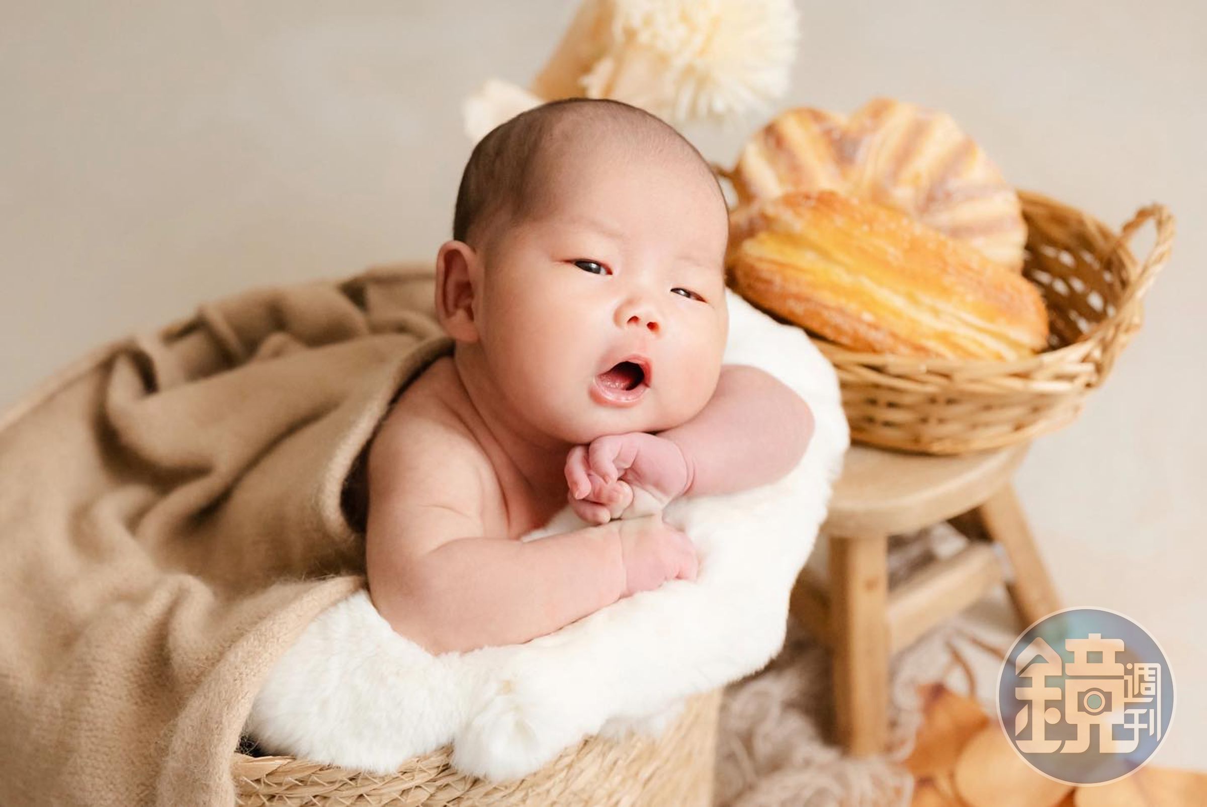 馬國賢兒子拍照時各種可愛神情。(翻攝馬國賢臉書)