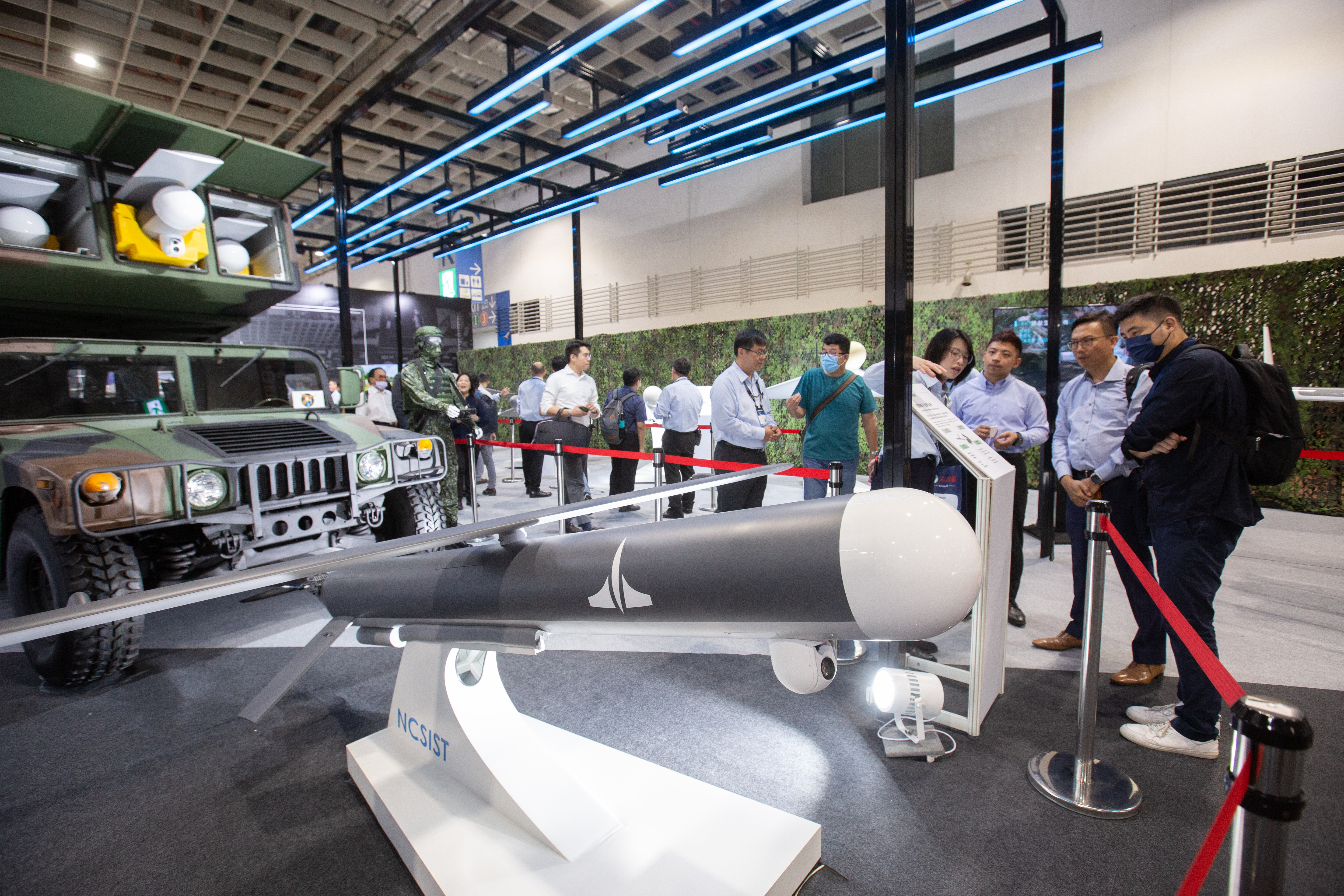 軍工股今年4月股價火力全開，年中盤整後，航太展前又蠢蠢欲動。