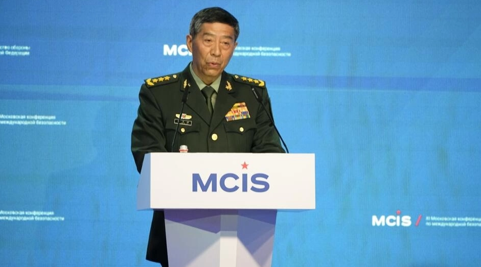 伴習近平如伴虎？中國防長上任半年「被消失」，外媒：恐已解職遭調查。（翻自《法廣》）