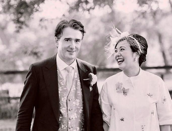 吳欣盈與夫婿雷諾9日在比利時舉辦婚宴。（翻攝吳欣盈臉書）