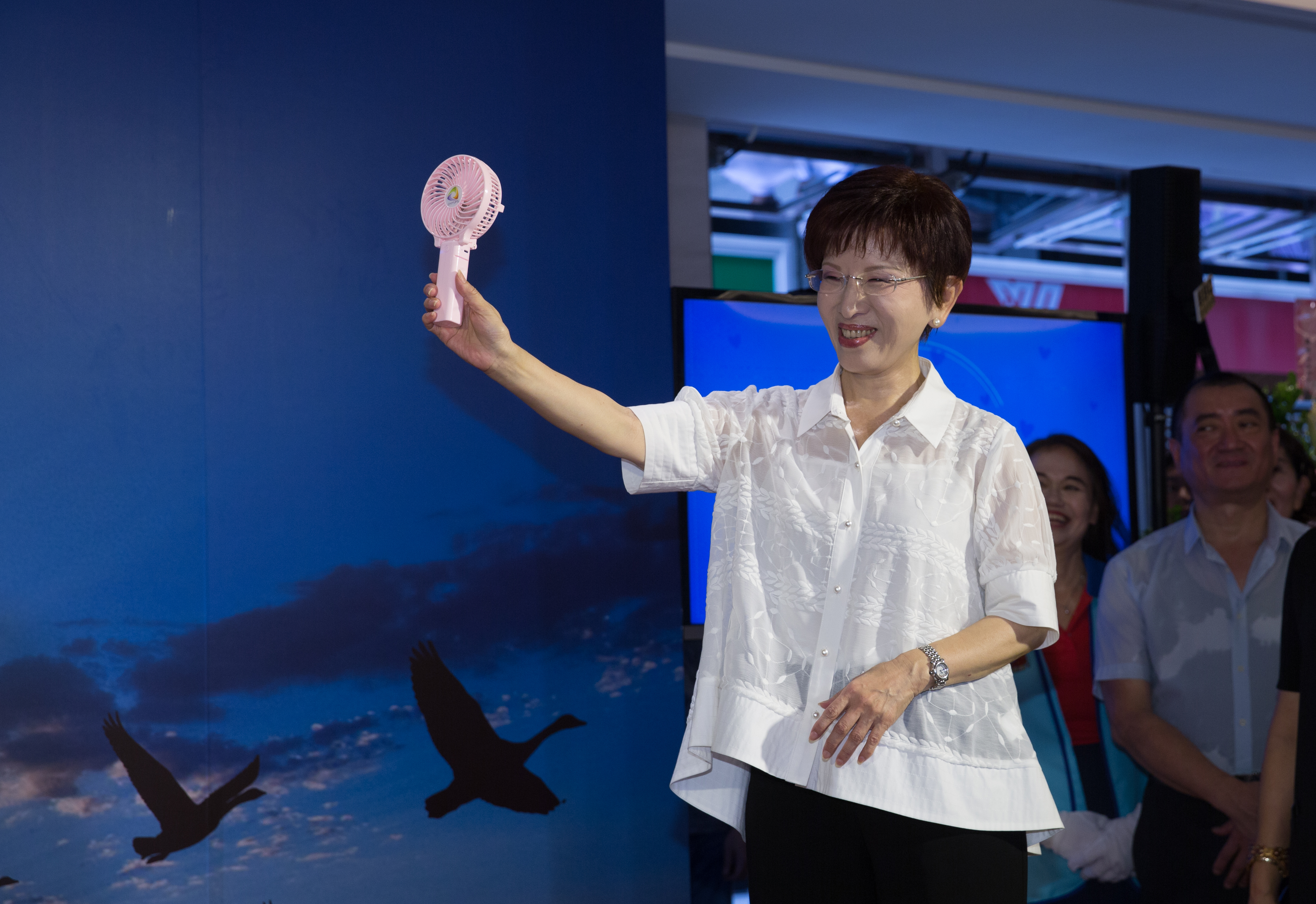 洪秀柱向郭台銘喊話「不要作為團結的破壞者！」「真的愛台灣就要下架民進黨」。（本刊資料照）