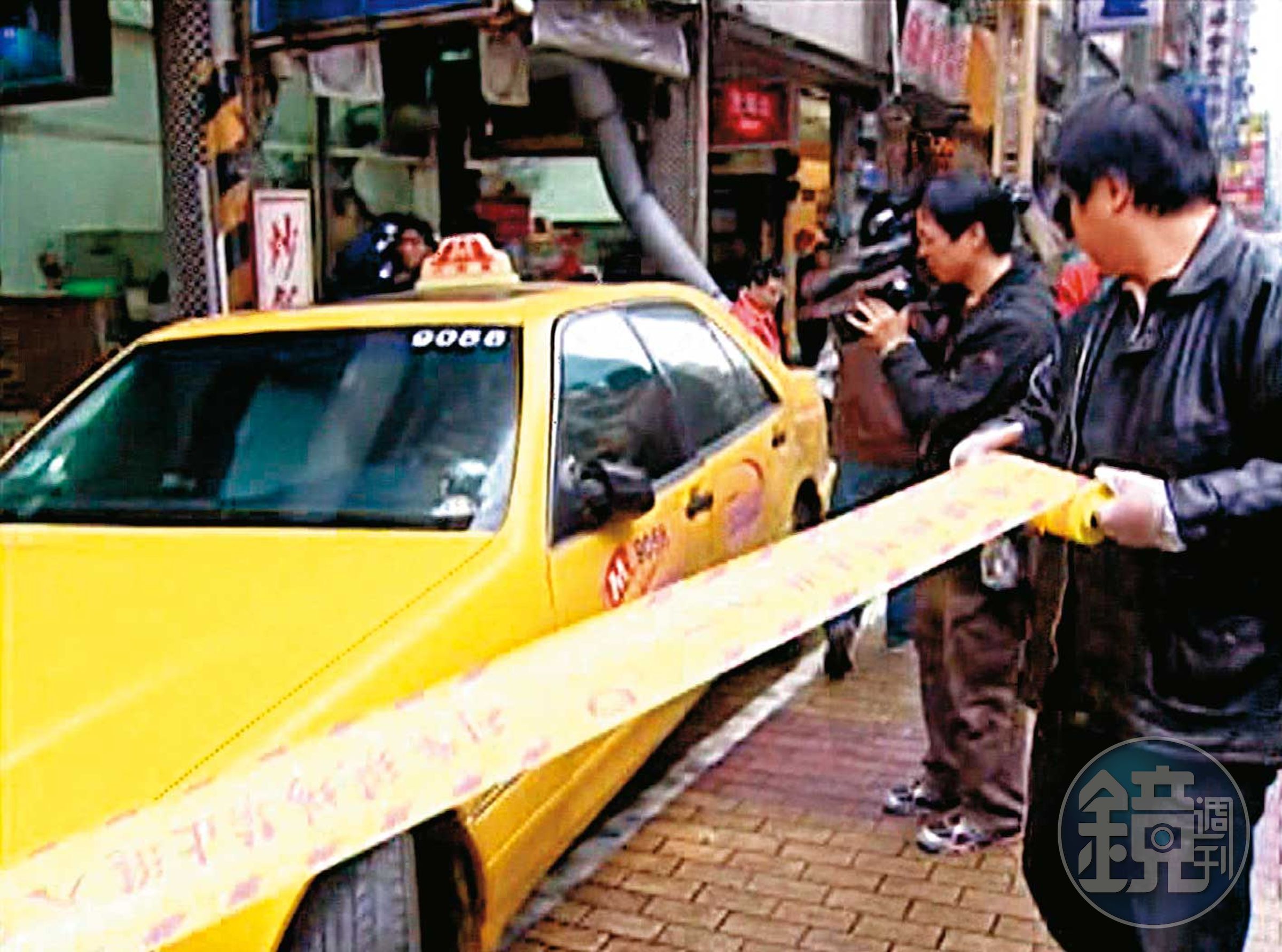 警方在陳姓男子開的計程車上，採集到死者的頭髮等證物。（東森新聞提供）