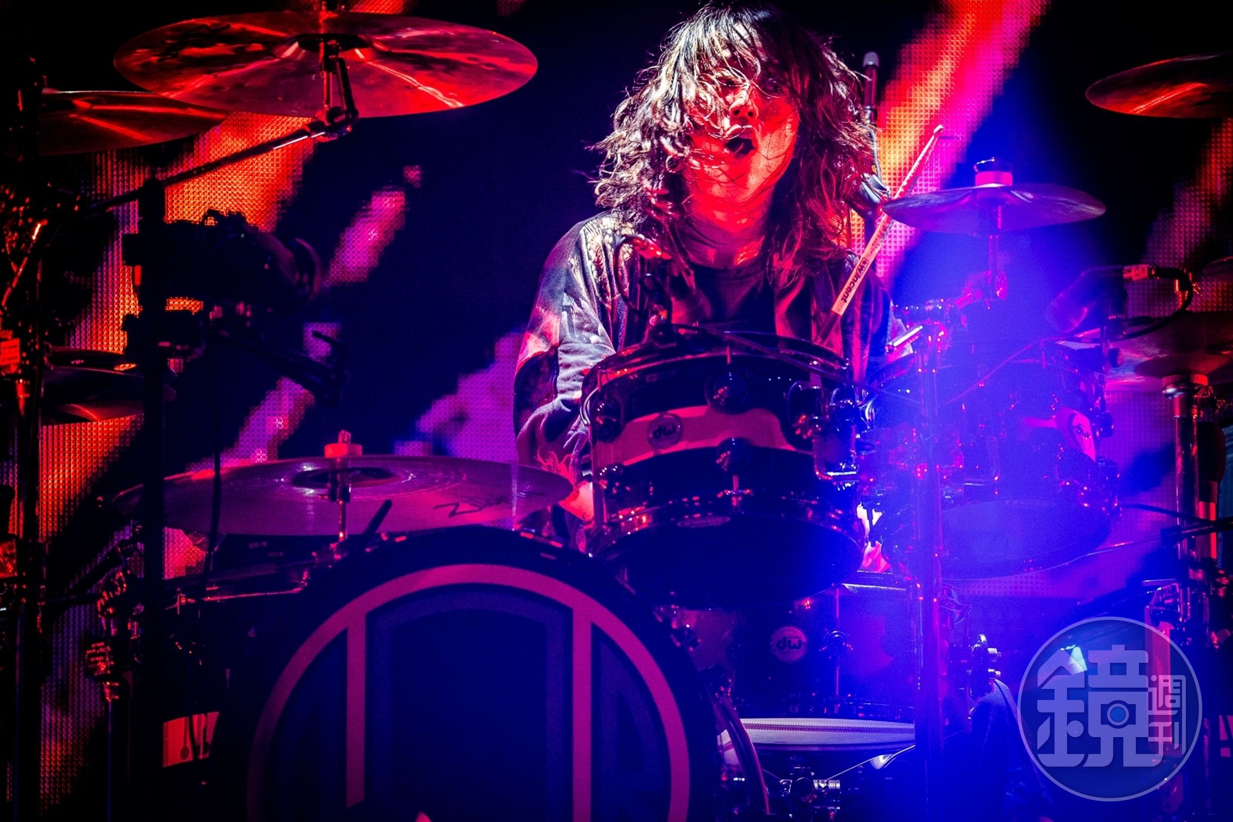 「ONE OK ROCK」鼓手Tomoya用中文說：「我愛101，我愛鹹酥雞！」（Rui Hashimoto、雅慕斯娛樂、必應創造 B'in Live提供）