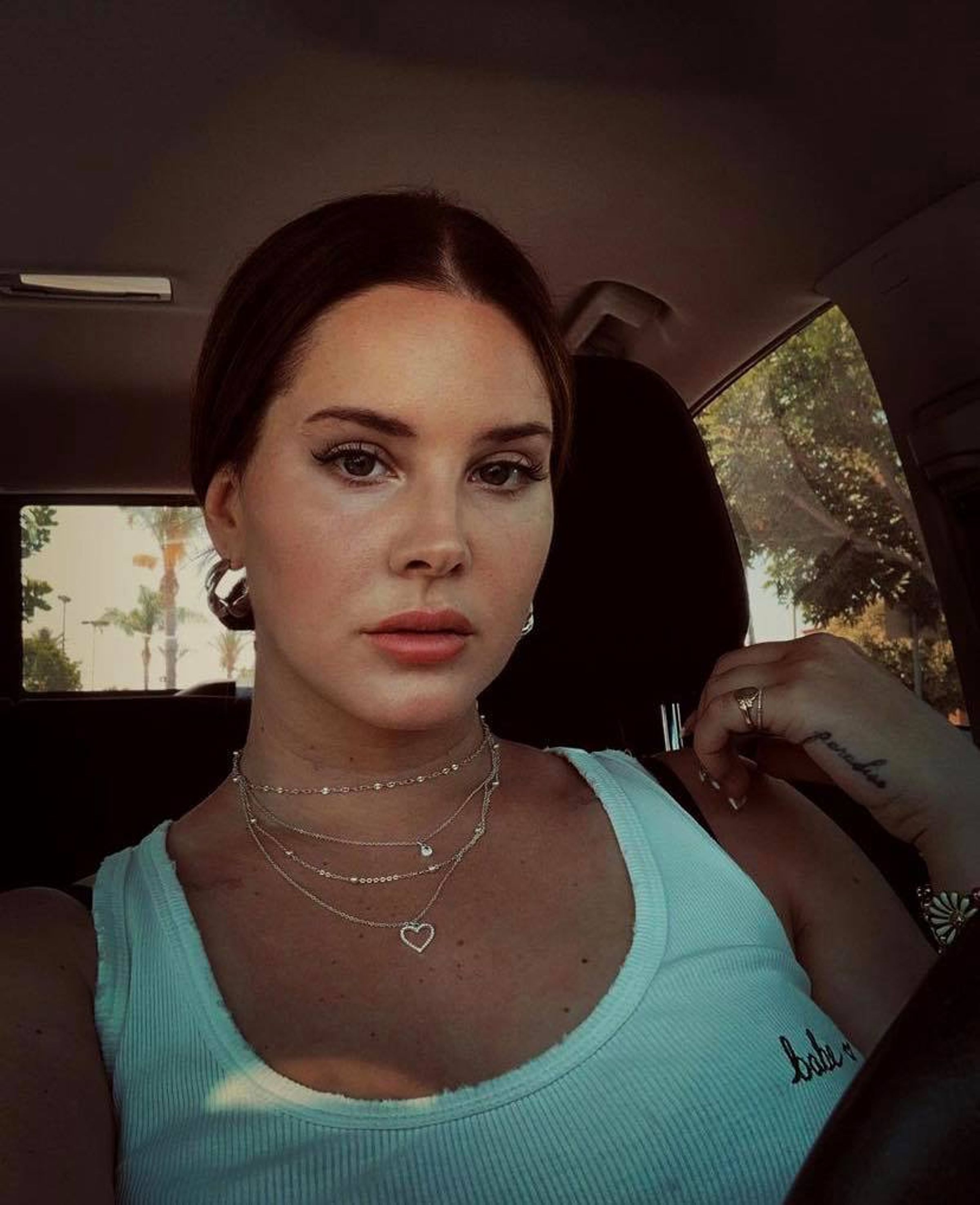 Lana Del Rey近來的感情都來的快去得也快。（翻攝自Lana Del Rey IG）