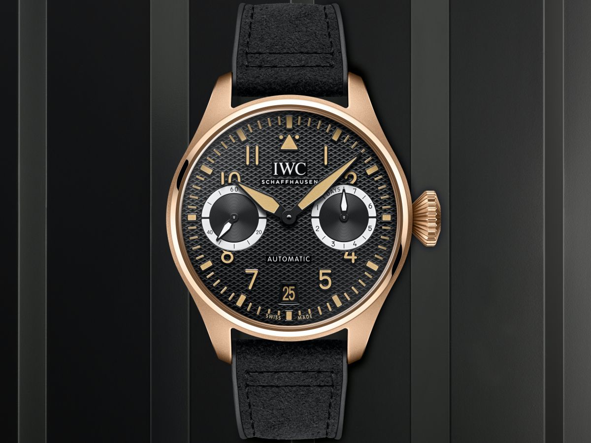 IWC發表大飛行員Mercedes-AMG G63特別版腕錶，與賓士車廠的傳奇越野車G-Class AMG G 63車款跨界聯名，也為大飛行員錶打造出前所未見的樣貌。定價約NT$1,062,000。