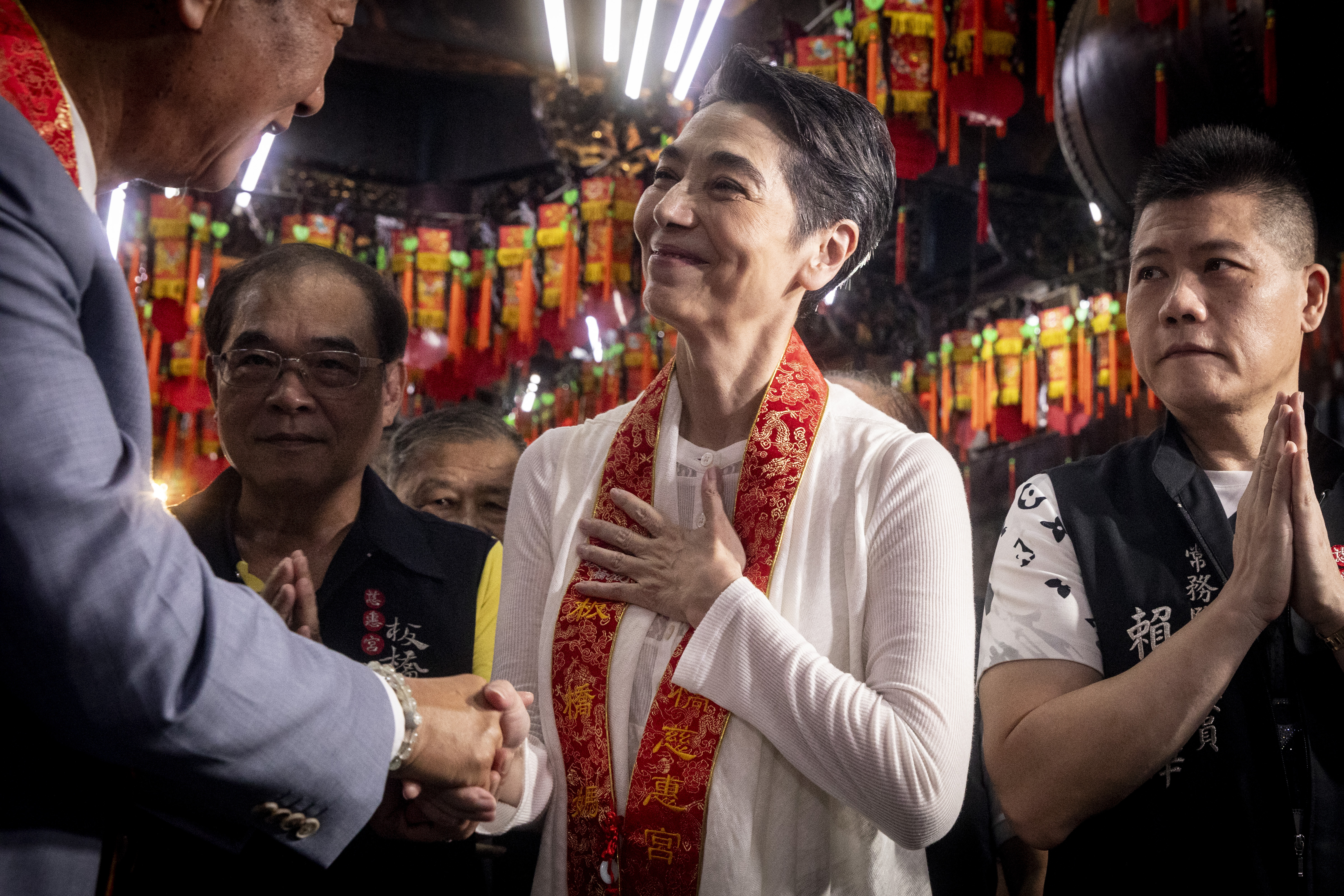 擔任郭台銘副手的賴佩霞，被爆料其開設的「一對一對晤談80分鐘」個人心靈課收費2.3萬元，引發爭議。（本刊資料照）