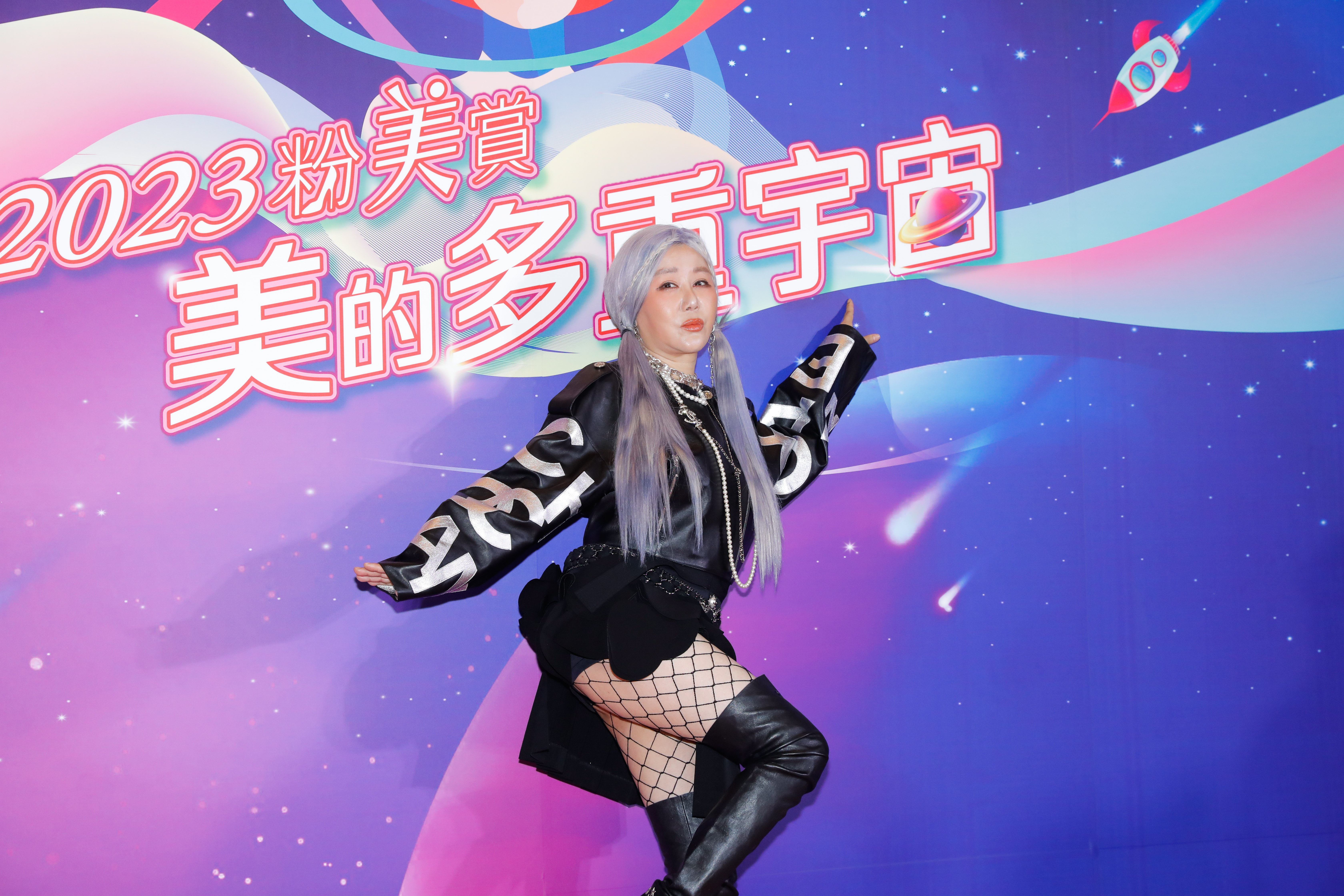 藍心湄出席粉美賞頒獎典禮。