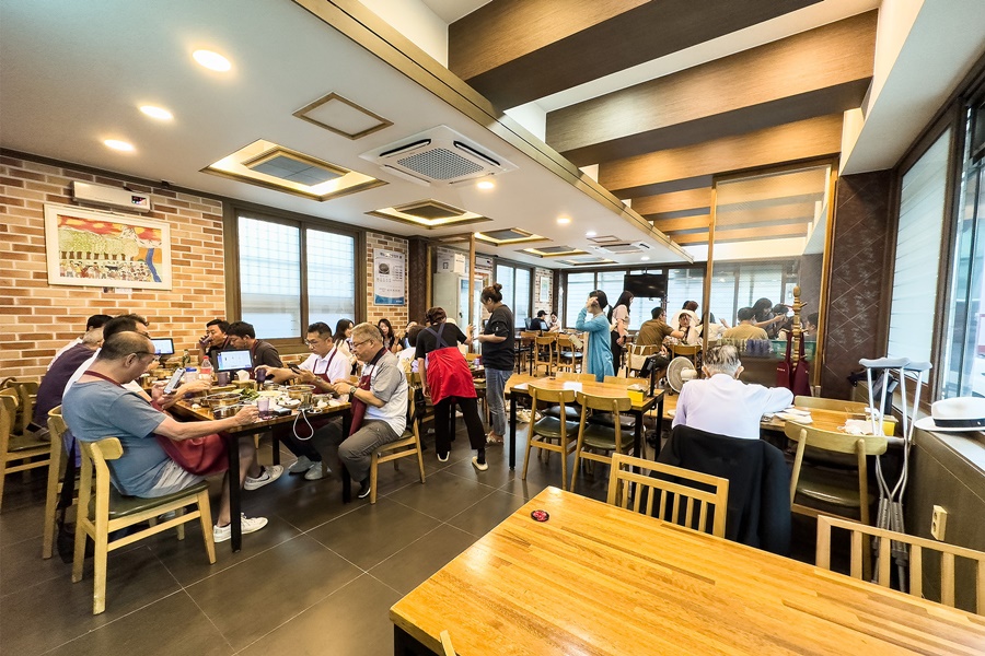 「봉산찜갈비（鳯山燉排骨）」是大邱燉排骨的老店之一。
