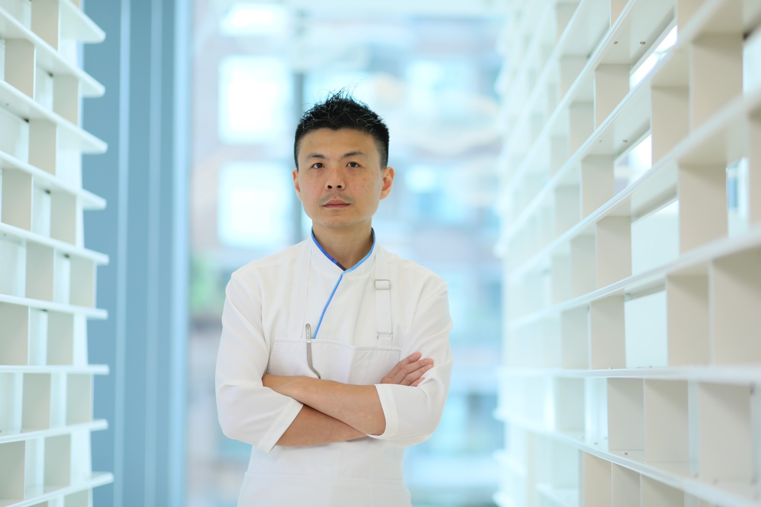 主廚黃以倫認為「人情味也是一種調味」，期許讓客人來到「A」，能夠感受「一間餐廳」之外更多元的感受。
