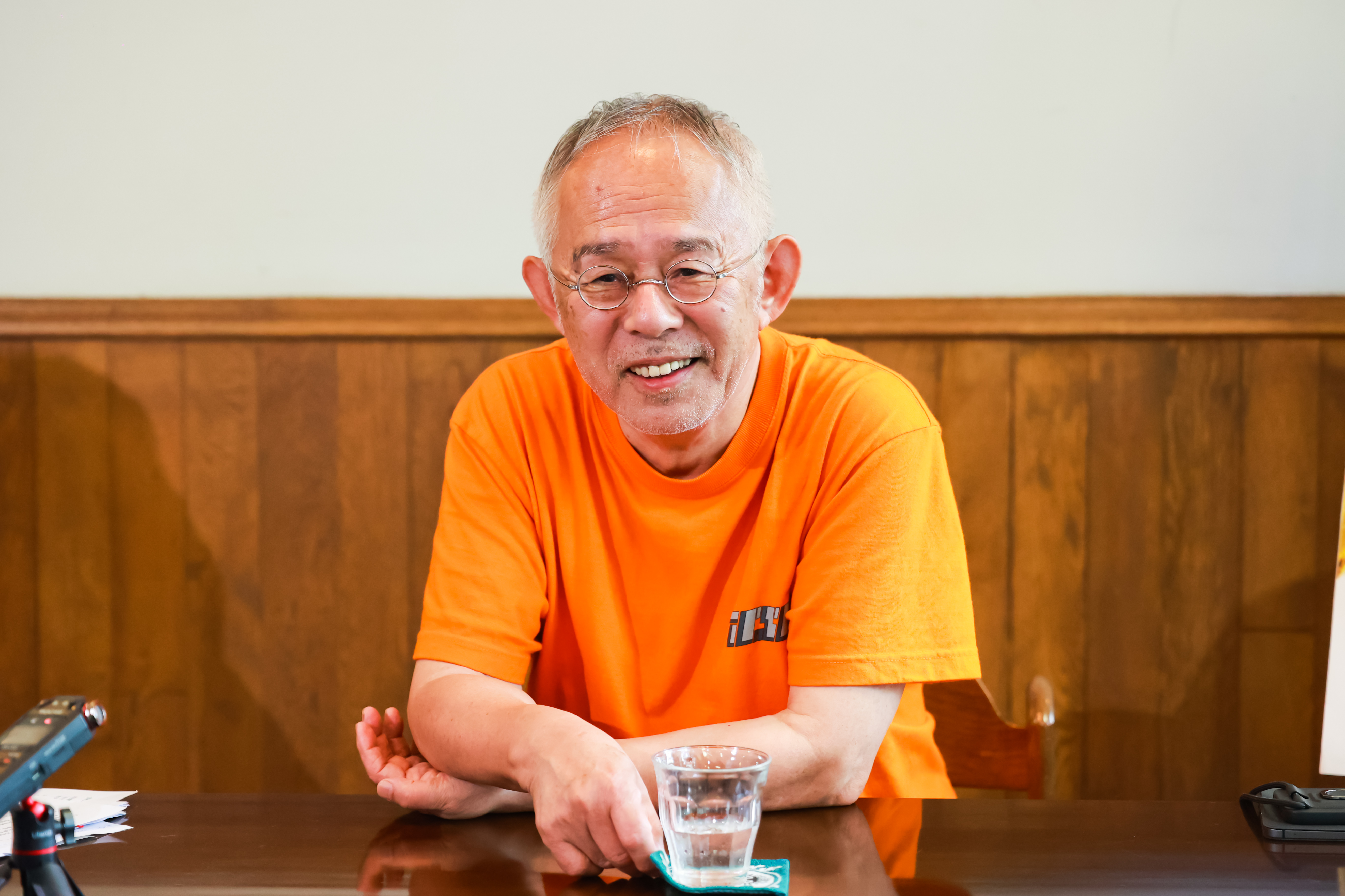 接受台媒訪問的鈴木敏夫化身流言終結者，對於宮﨑駿「7次退休」之說加以澄清，打臉謠言散佈者。（甲上娛樂提供）