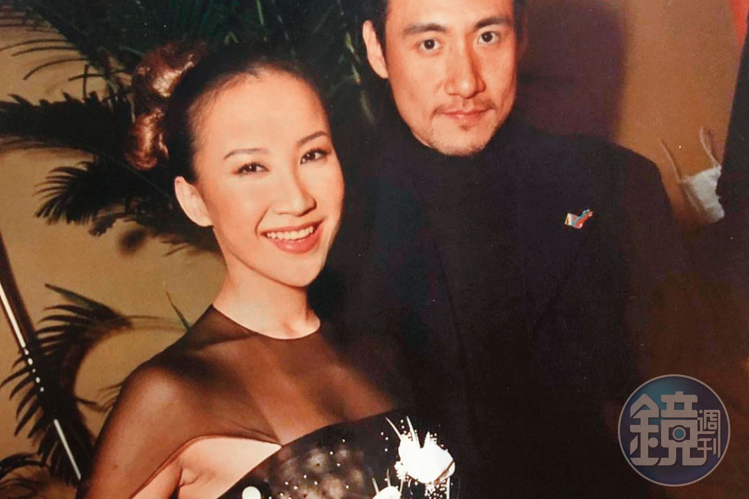 李玟(左)曾貼出舊照懷念自己的全盛時期,圖為她與張學友(右)的昔日合照。(翻攝自李玟IG)