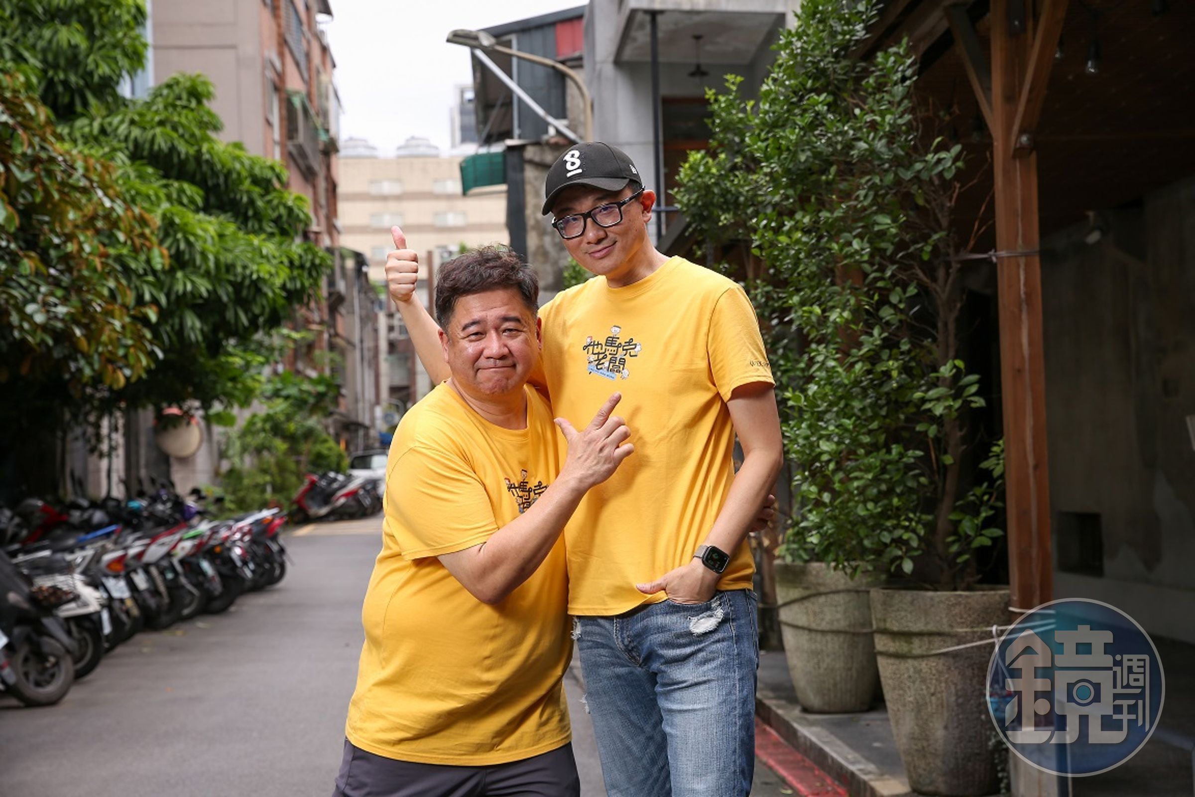 導演瞿友寧(左)與圖文創作者馬克(右)都是熱愛工作的摩羯男。