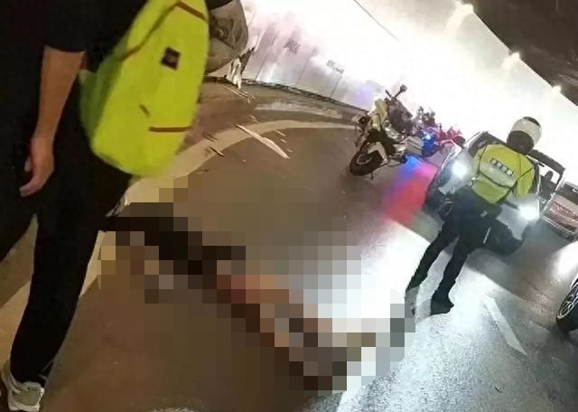 目擊者曾在網路公開頭哥臨死前驚險一幕。(翻攝封面新聞)