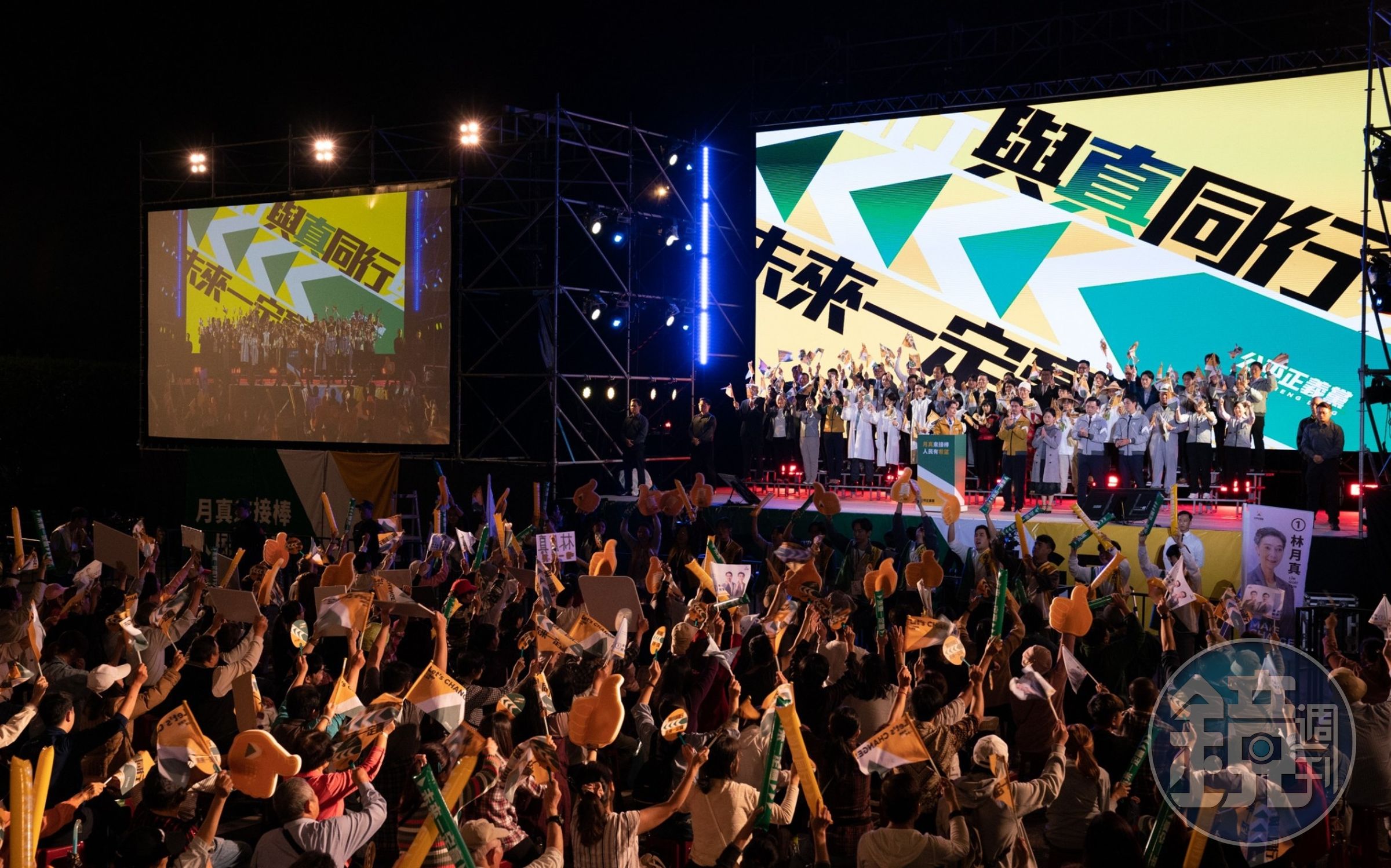 《人選之人—造浪者》片中高度還原選舉造勢場合。（公視提供）