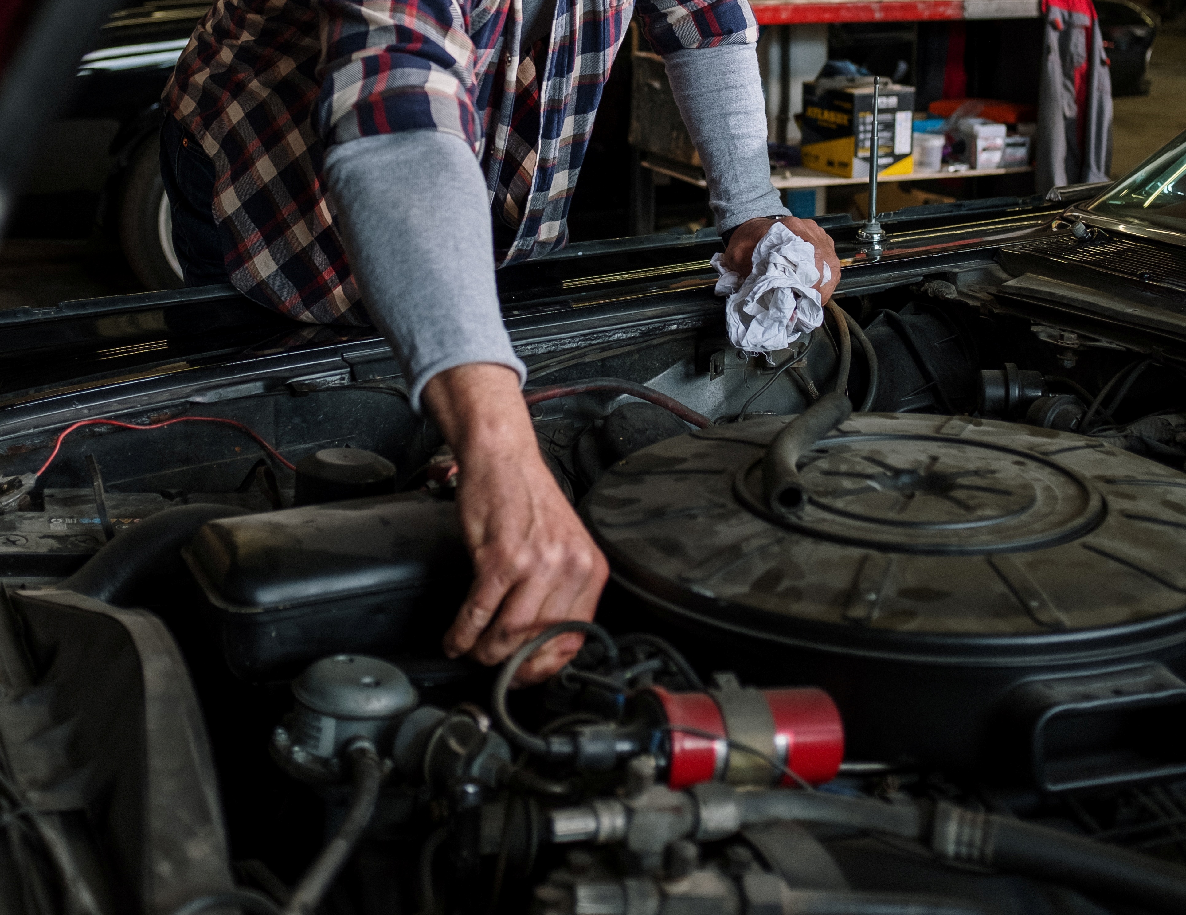 一名女子到保養廠修車拒給技師車鑰匙，最後反而獲得優先修車的特權。圖片僅供示意，非新聞事發地點。（取自Pexels）