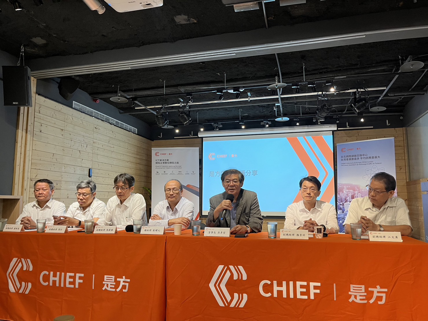 是方電訊LY2綠能智慧IDC機房尚未興建完成，就收到許多客戶的預約詢問訂單。