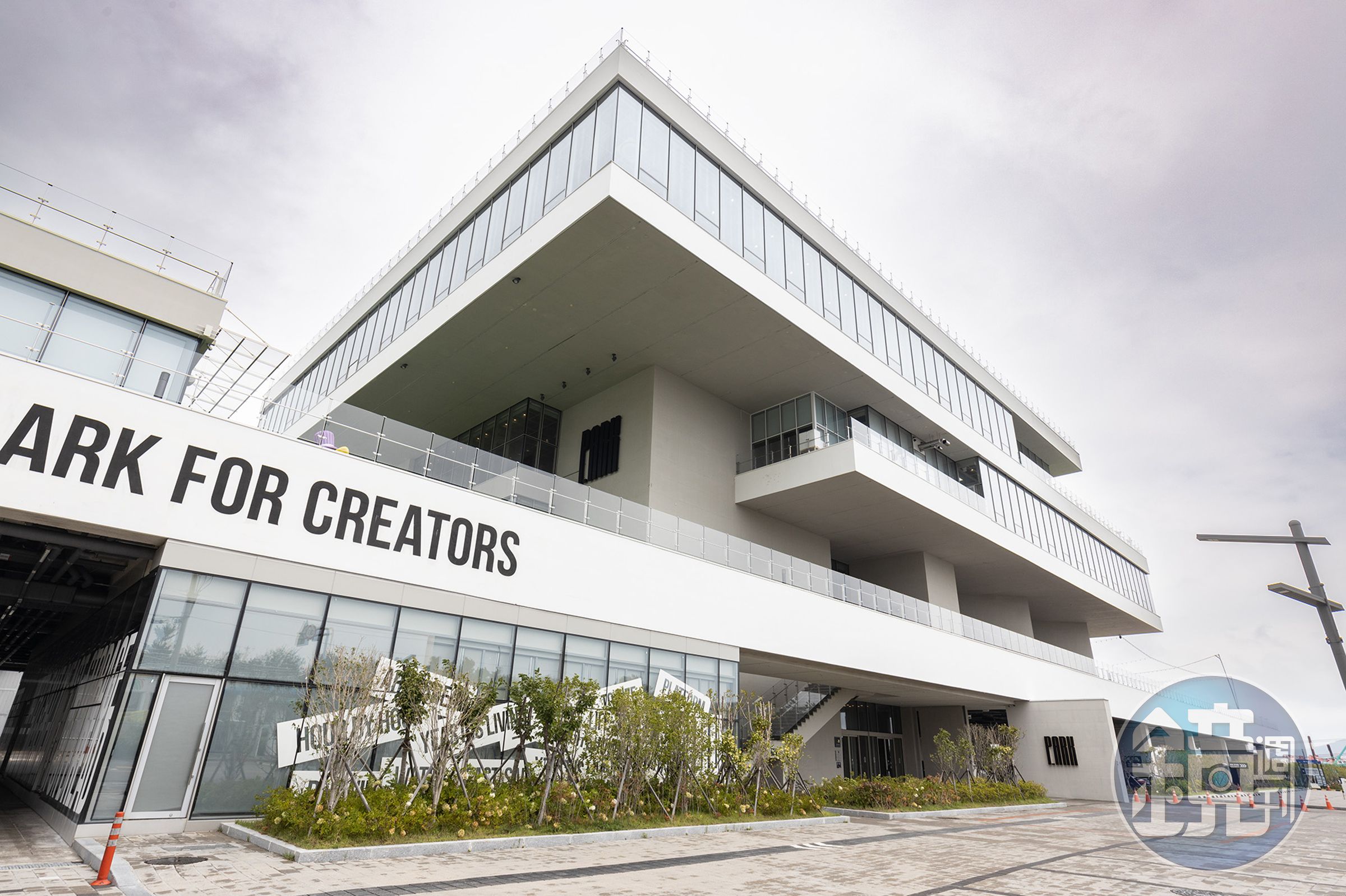 外型如方舟的P.ARK，是階梯式六層樓建築。   