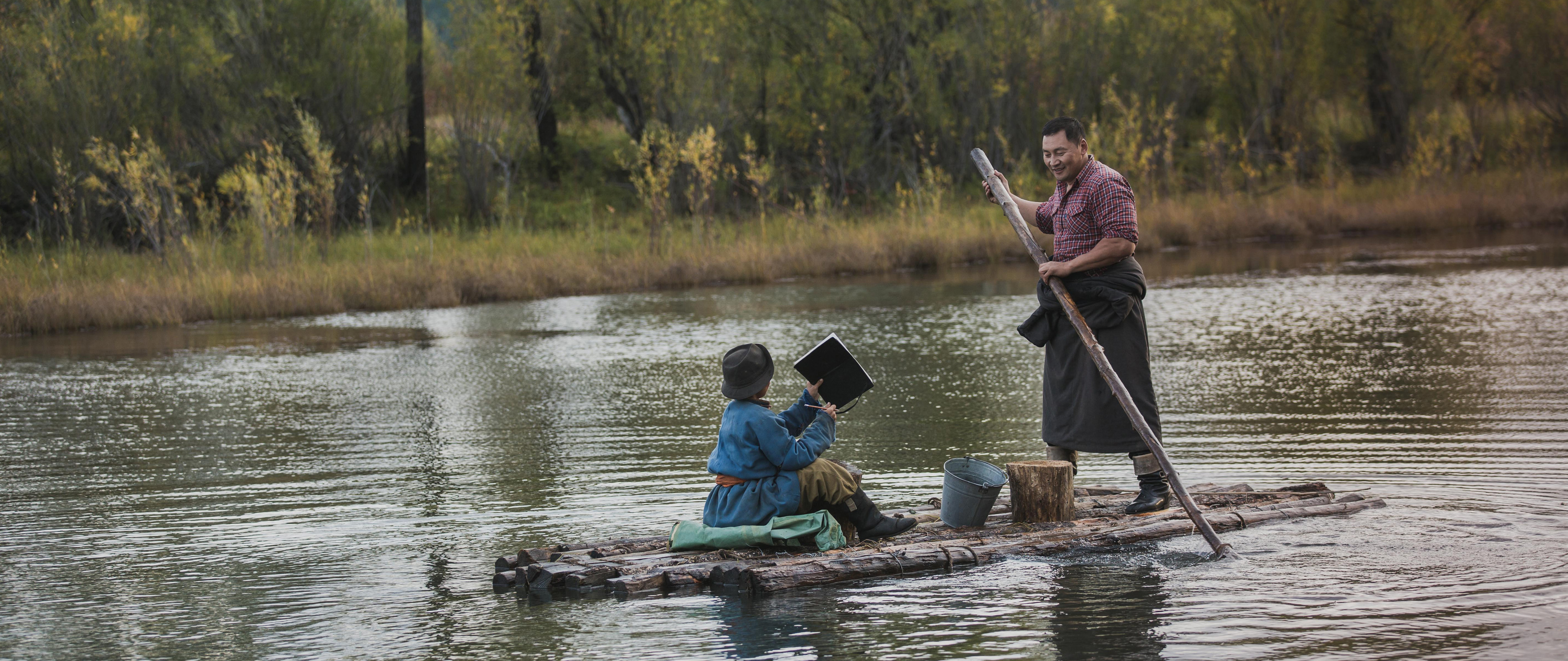 《愛在滿格時》改編自短篇小說《Tuntuulei》，也增加一些2位主角互動的情節。（佳映提供）