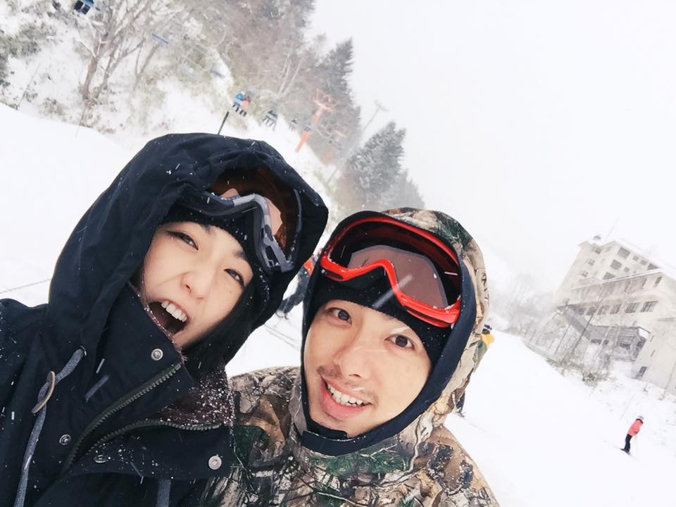 38歲柯佳嬿與41歲坤達結婚多年，肚皮上動靜備受關注（翻攝自柯佳嬿臉書）