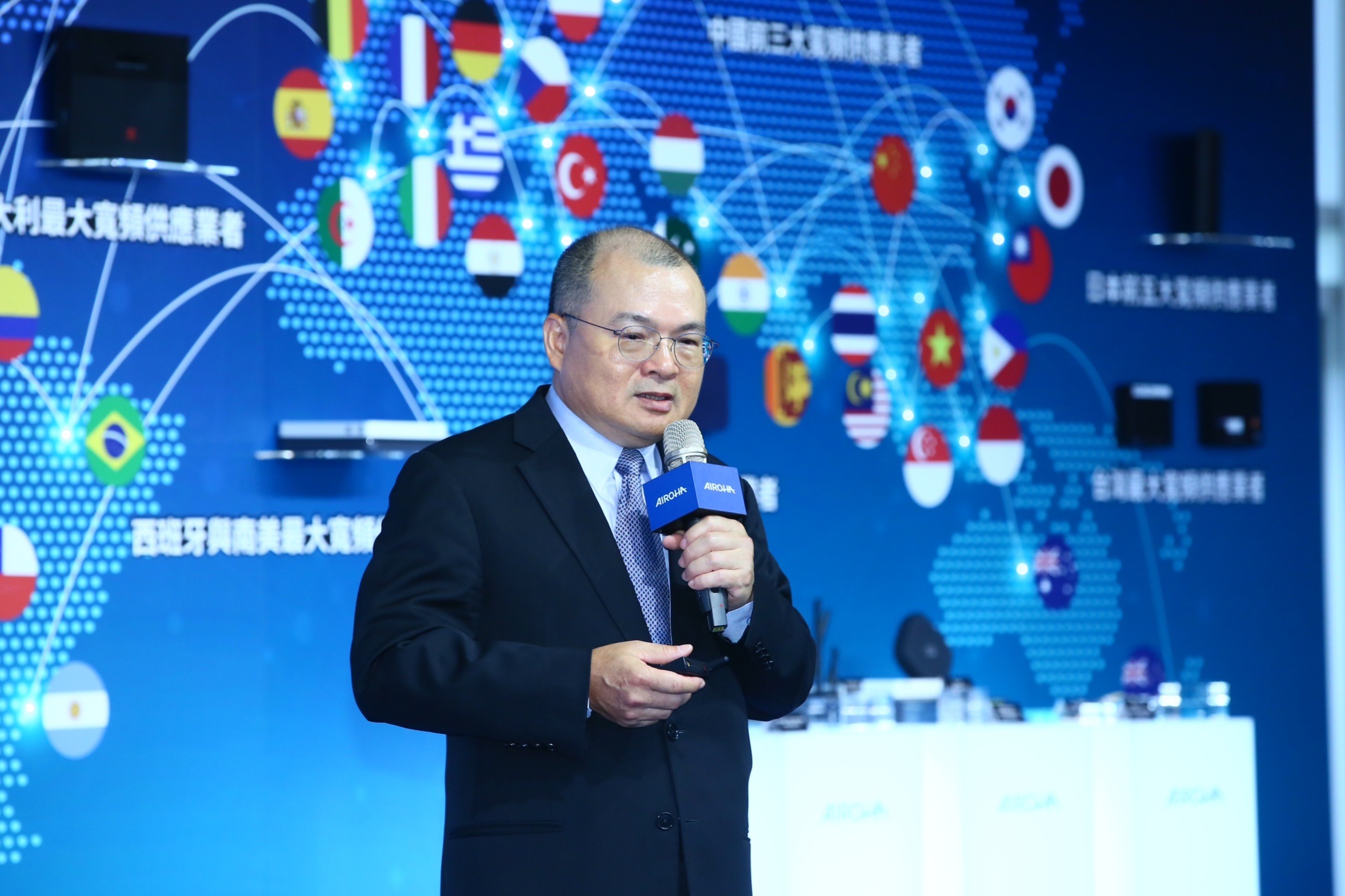 達發科技董事長謝清江說，達發將在10月底掛牌上市。