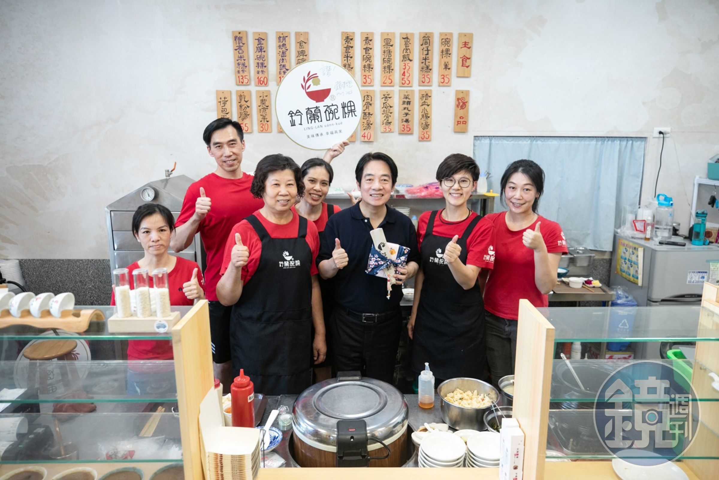 今年7月副總統賴清德因公前往嘉義，沒公開的私人行程特別前往鈴蘭碗粿吃碗粿。（呂意如提供）