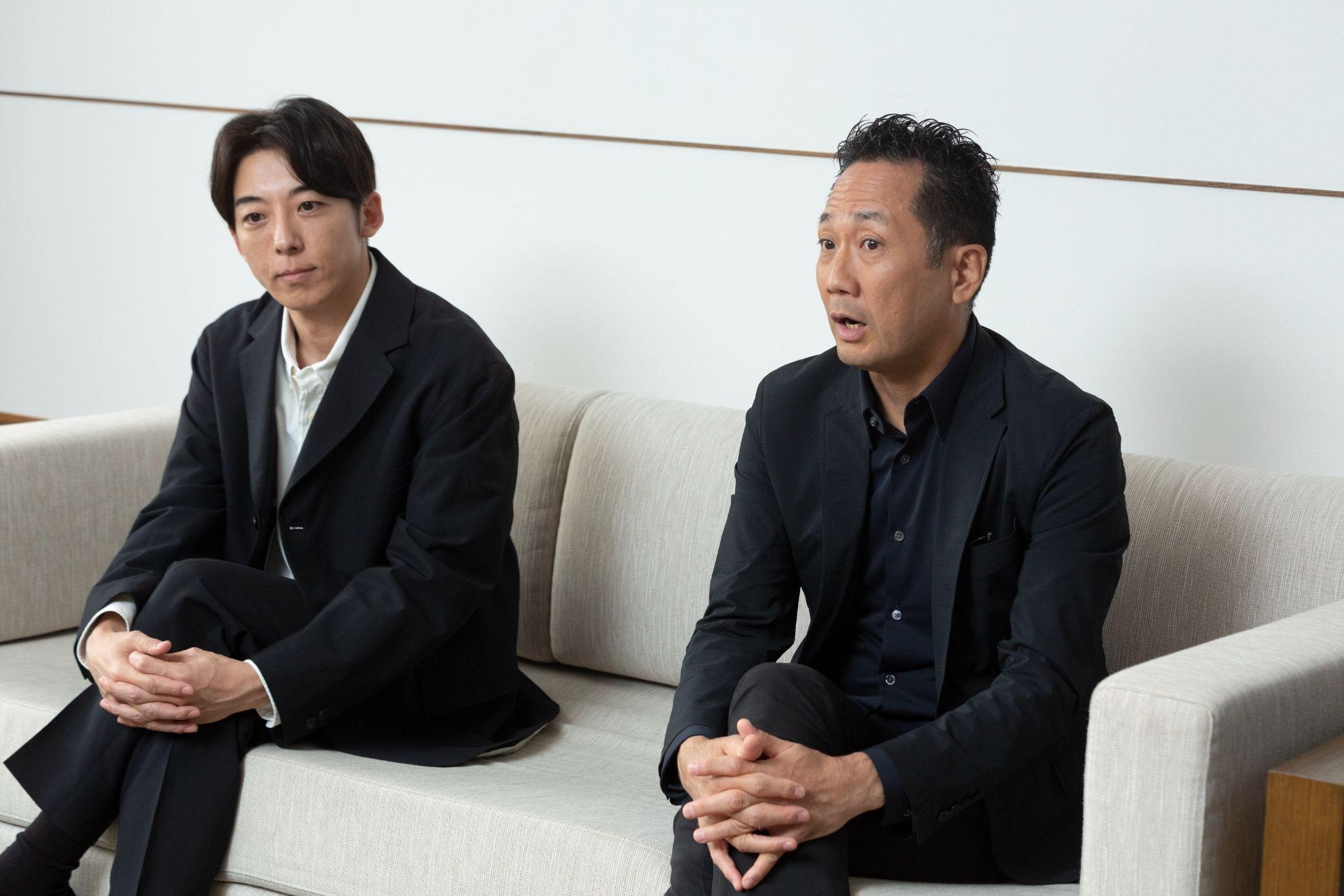 高橋一生為新戲《岸邊露伴在羅浮》練法文，導演渡邊一貴透露他有空檔就找老師或當地演員練習。