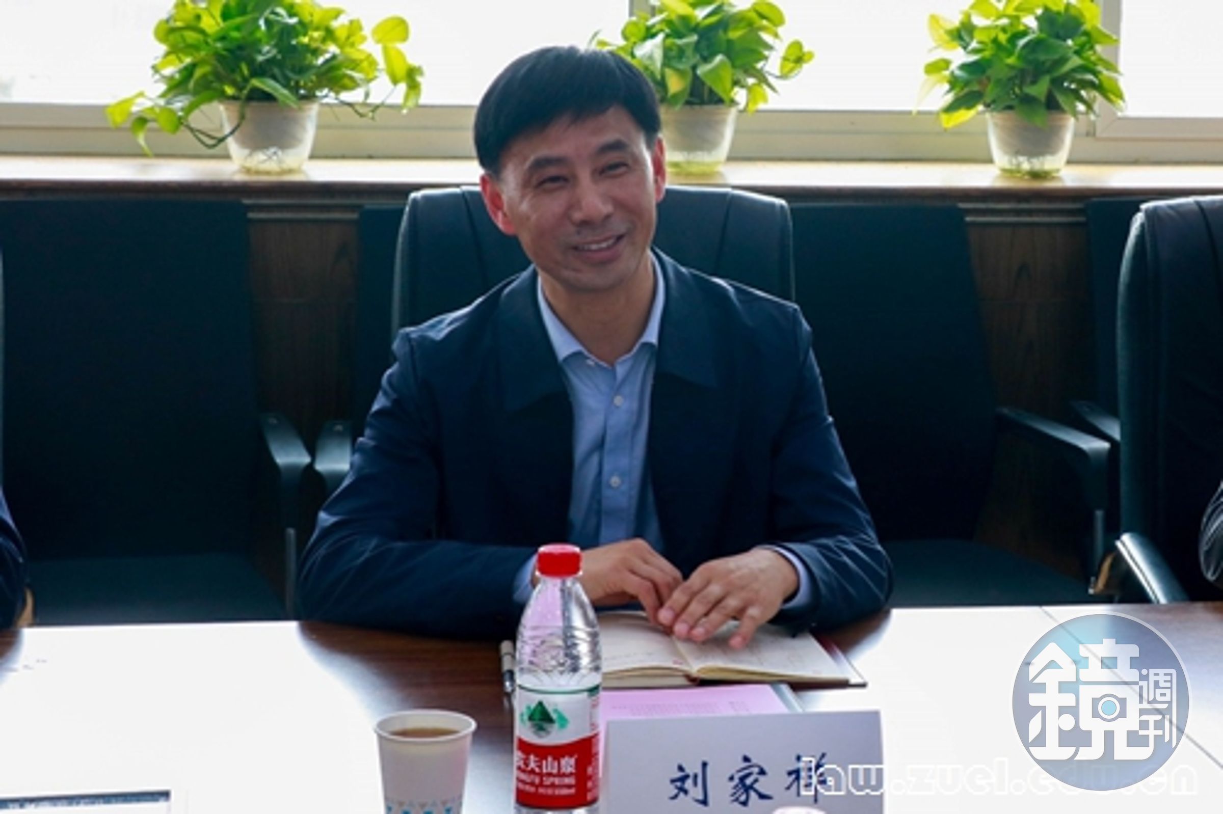 中共又爆「領導加油幹」,睡人妻淫穢對話曝光:從嘴巴到身體都要照顧。(翻自微博)