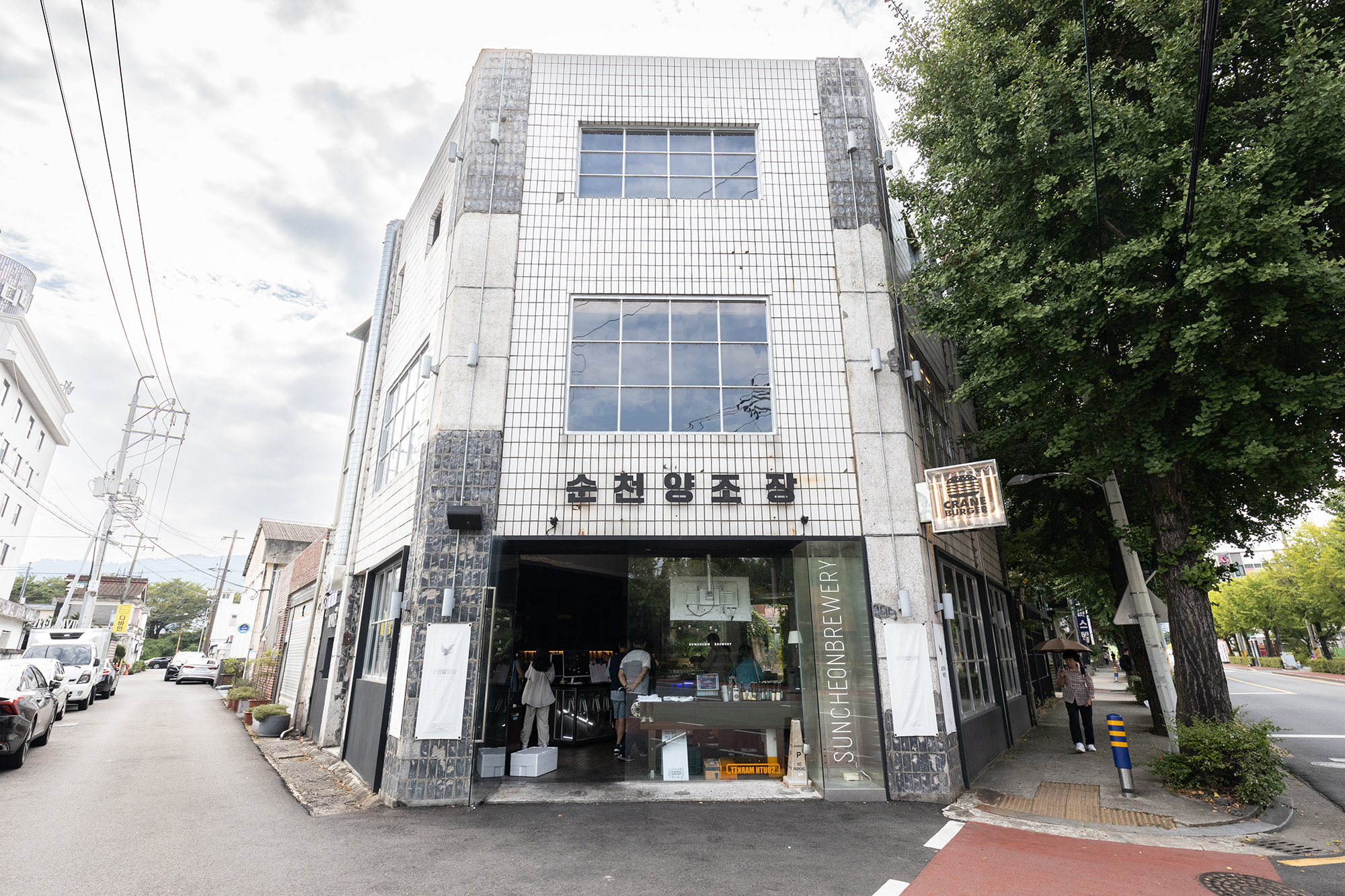「SuncheonBrewery」原先是一間年久失修、儲存 糧食的空間。