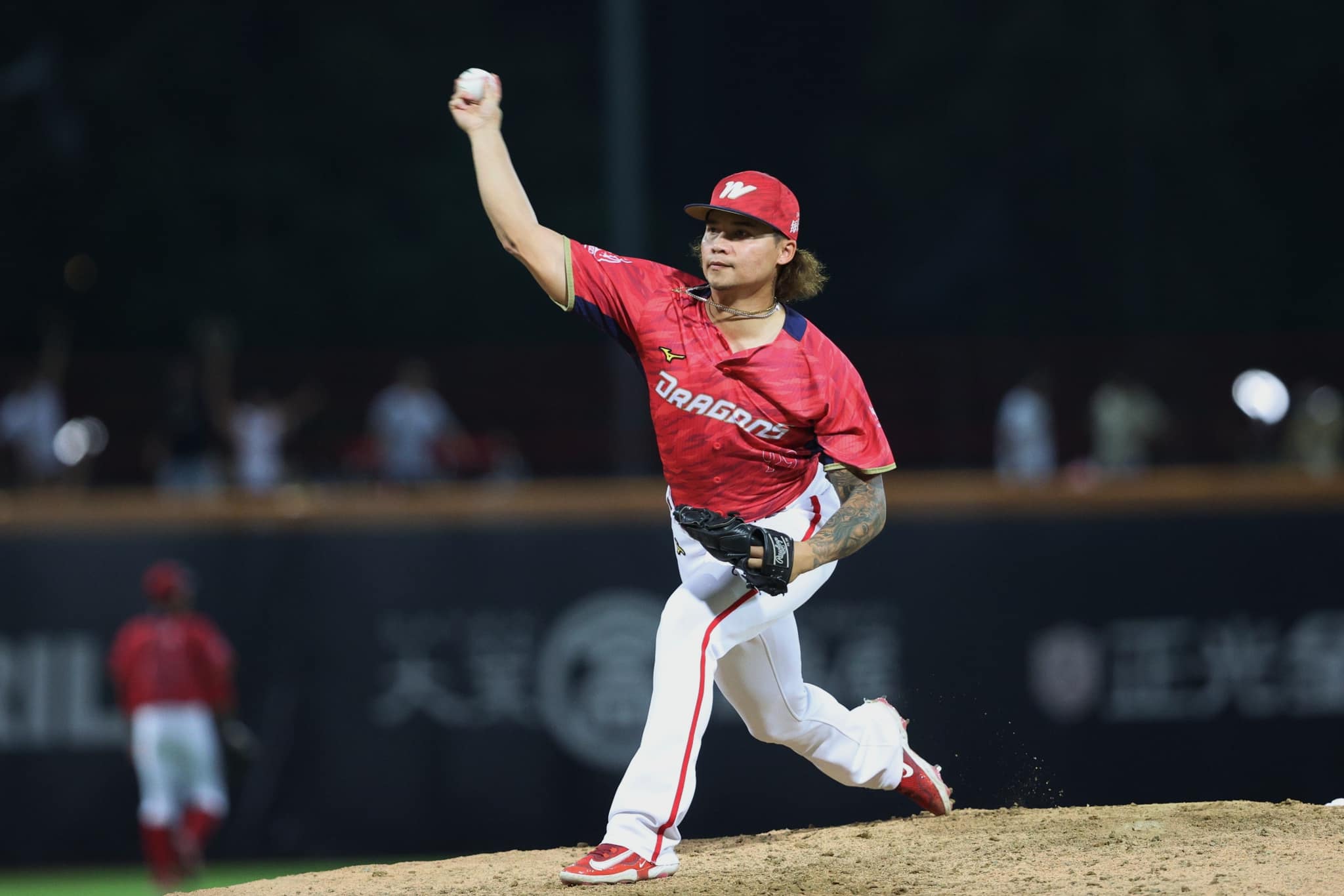 味全龍投手林凱威因傷退出亞運，在亞運前夕回歸一軍，時機敏感引發球迷熱議。（翻攝自味全龍臉書）