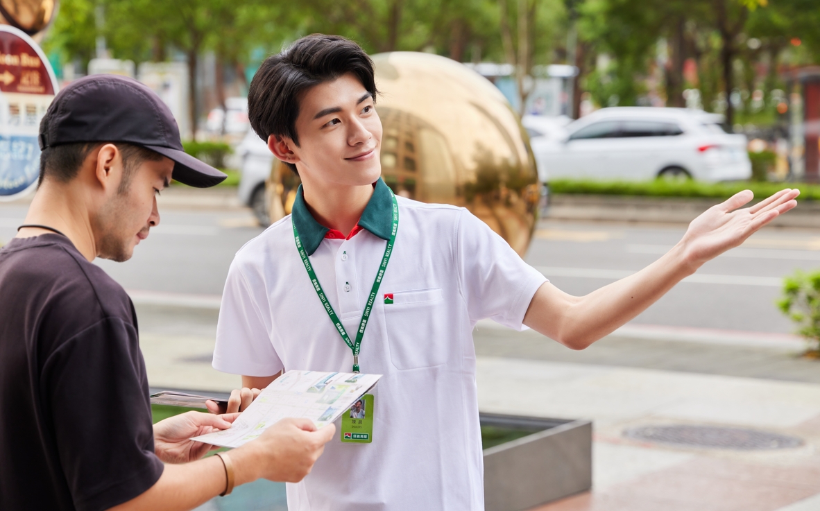 信義房屋專家建議，購屋前最好先向房仲經紀人、社區管理員詢問社區規約內容。（信義房屋提供）