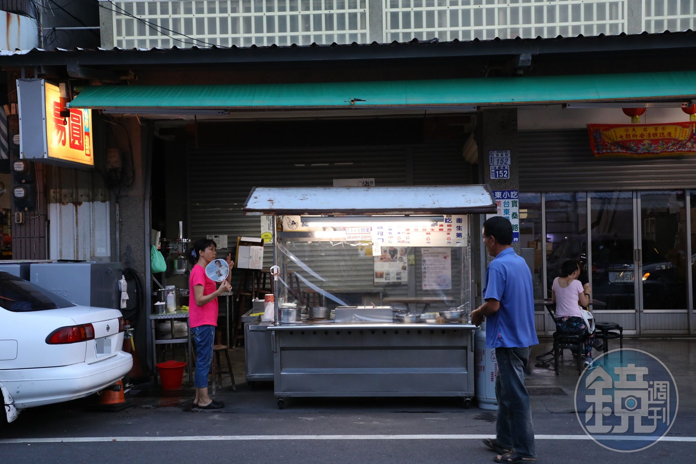 本地人大都來蓮玉湯圓外帶回家冰品享用。