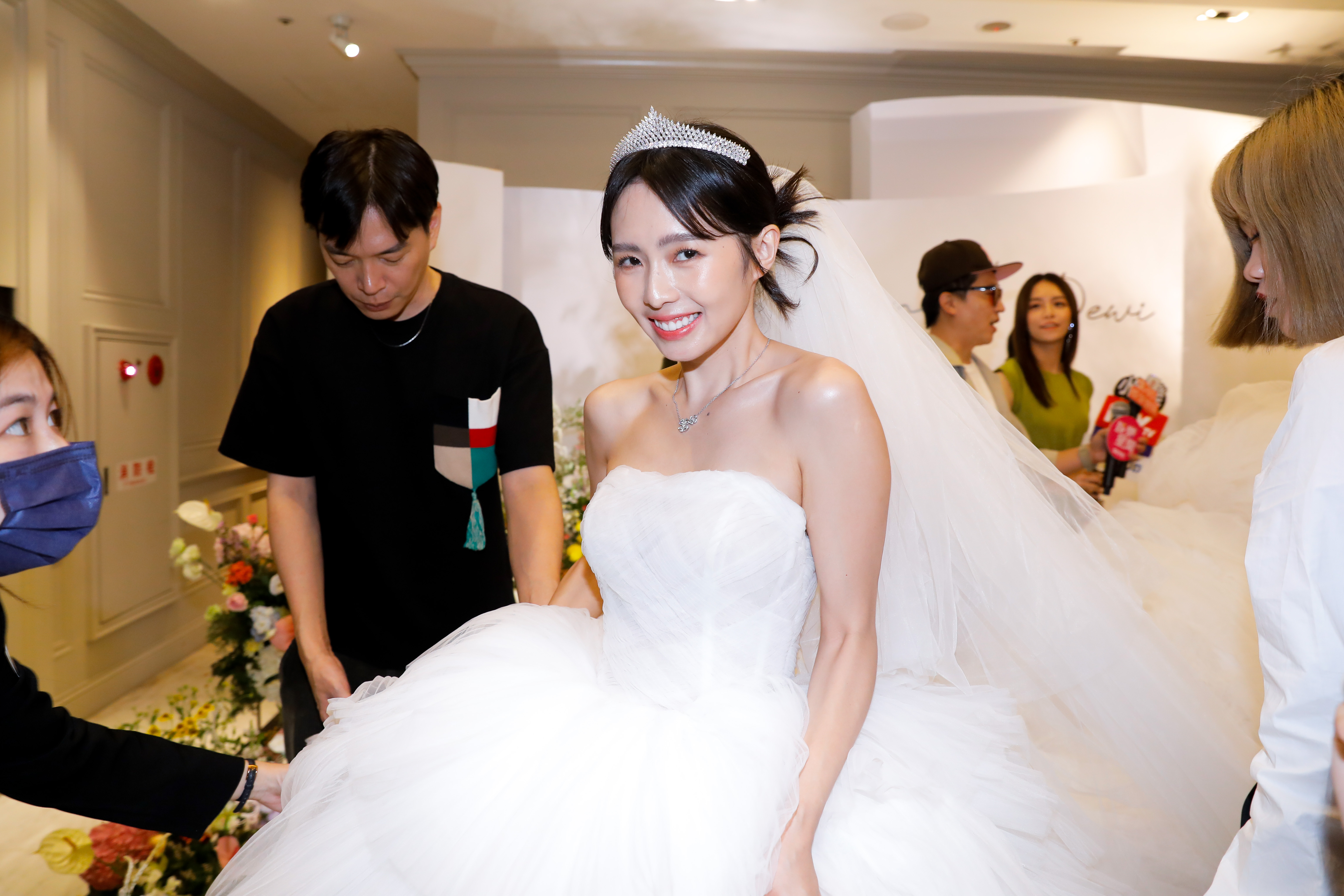 懷孕時體重巔峰飆到64公斤,簡廷芮之後狂減18公斤,亮麗走上紅毯。