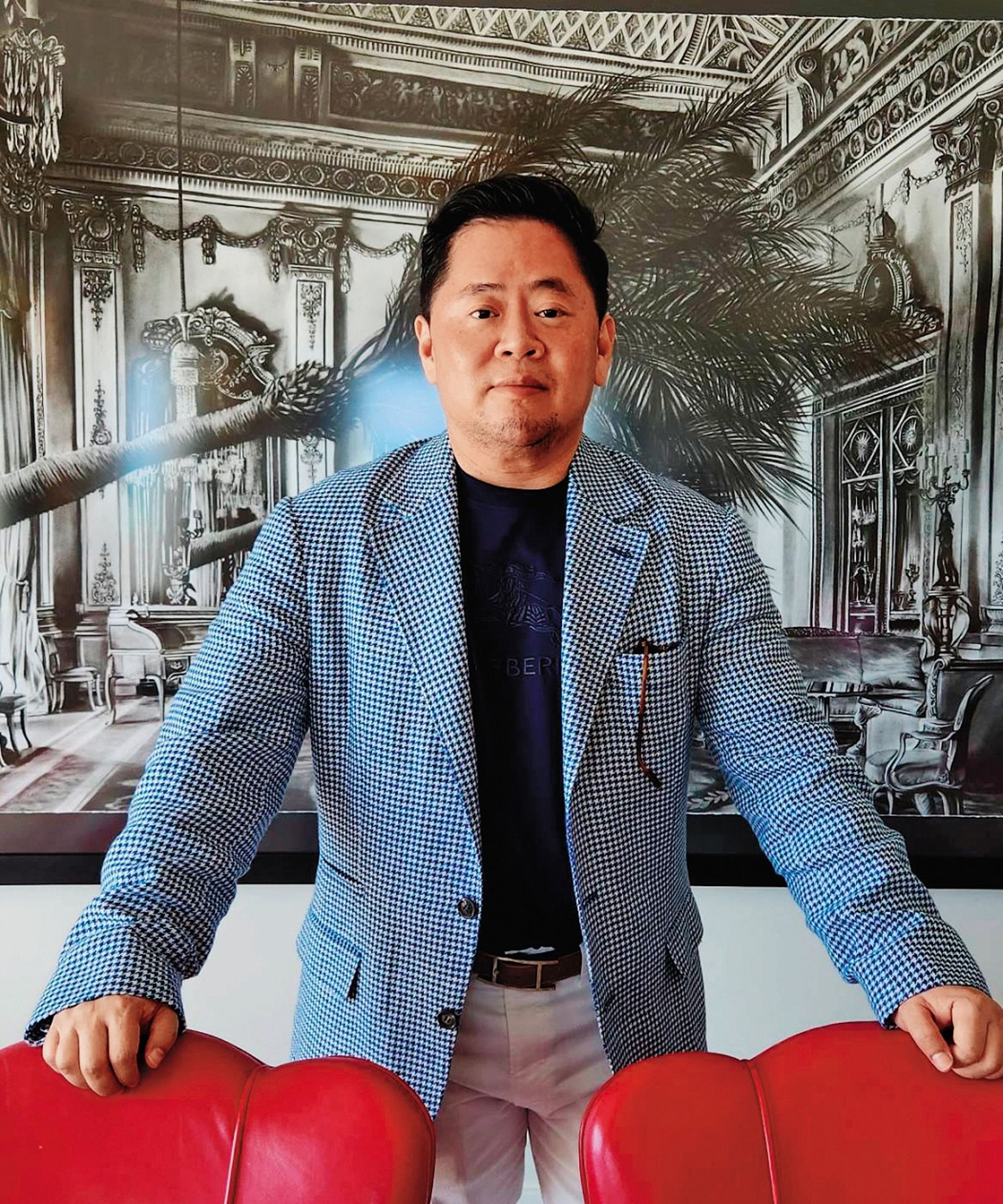 石原智博創辦人表示,自己在印尼做生意,疫情期間回報當地醫療資源是當仁不讓。(石原慈善基金會提供)